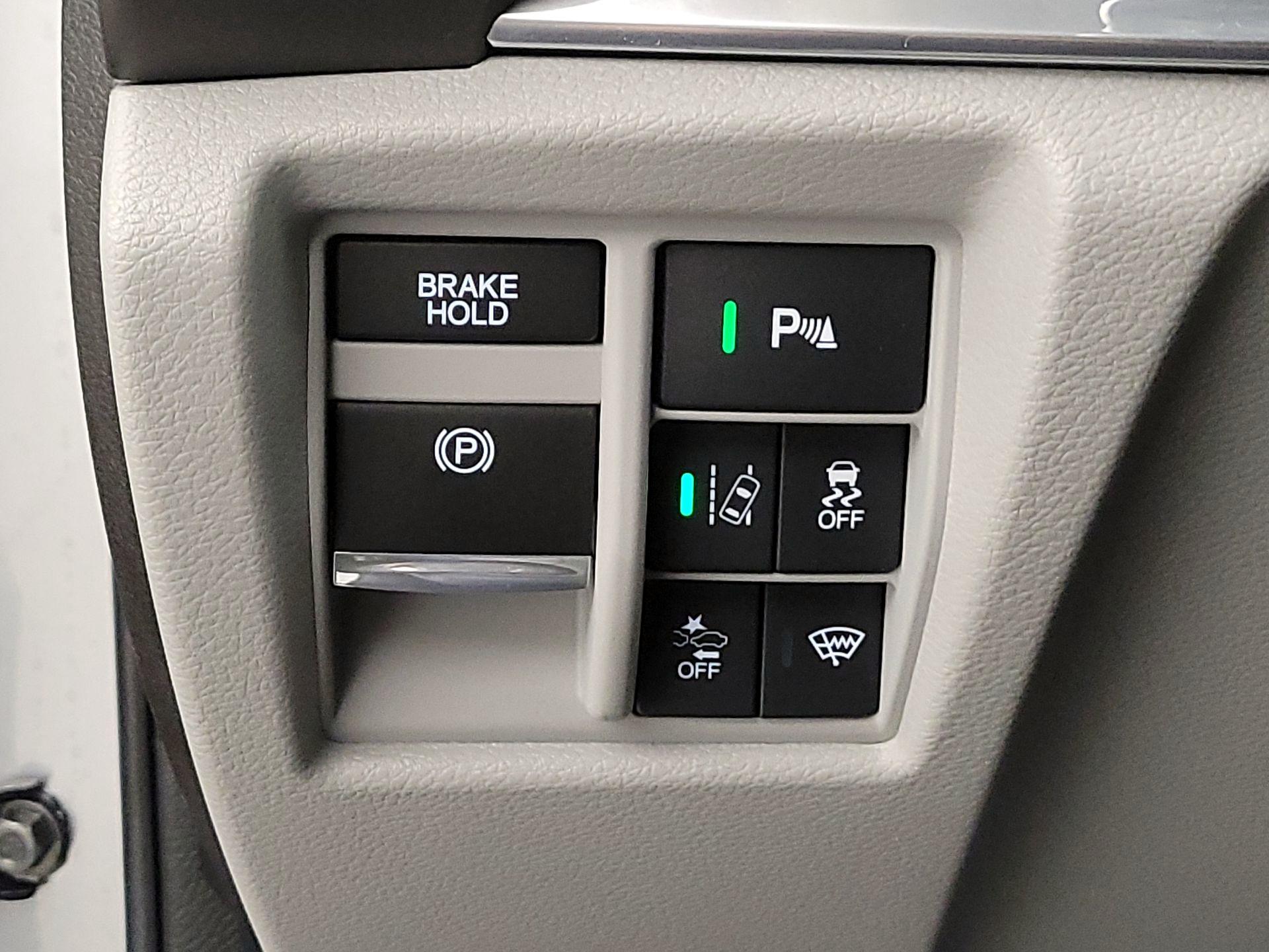 Thumbnail: 2018 Acura MDX - 13