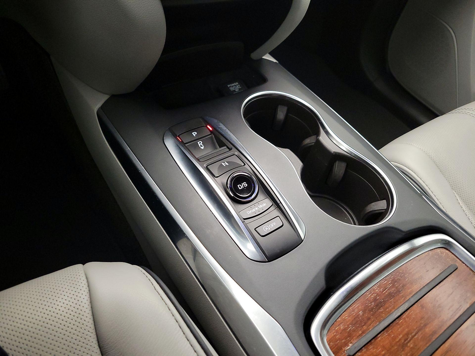 Thumbnail: 2018 Acura MDX - 18