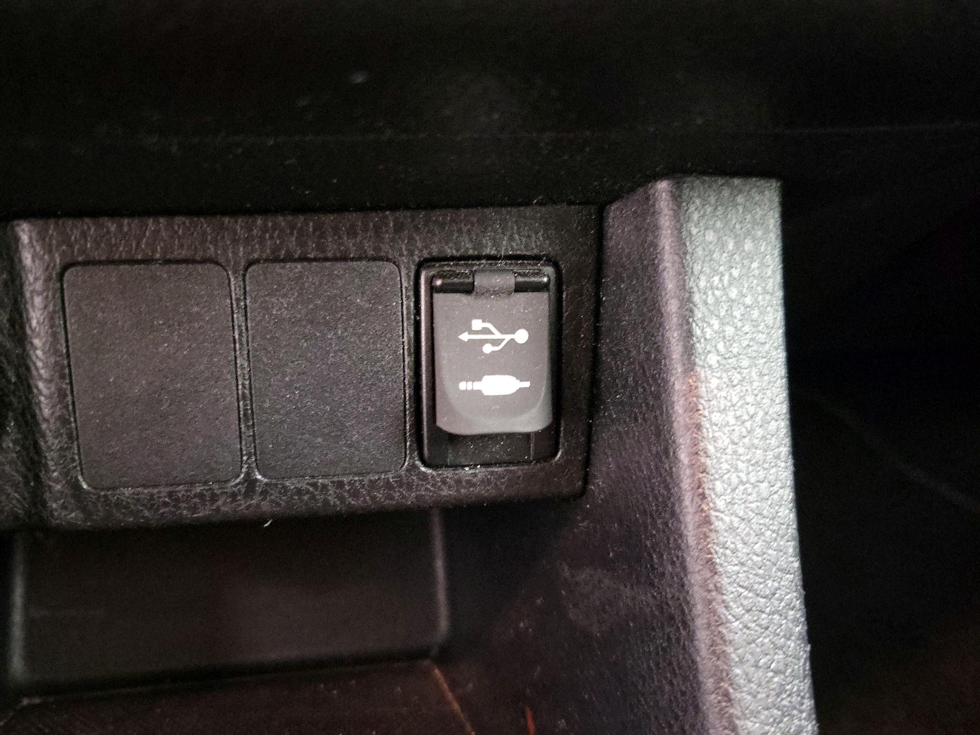 Thumbnail: 2017 Toyota Corolla - 18