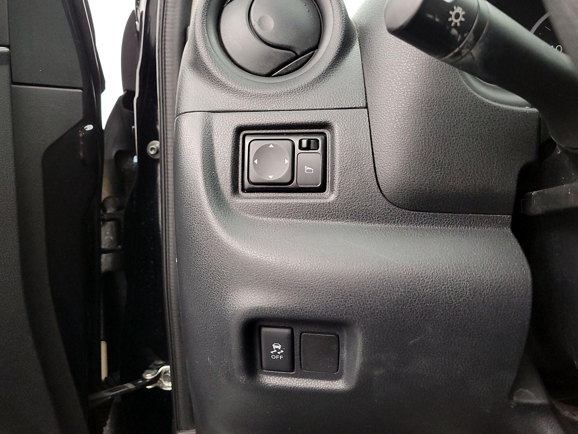 Thumbnail: 2017 Nissan Versa - 13