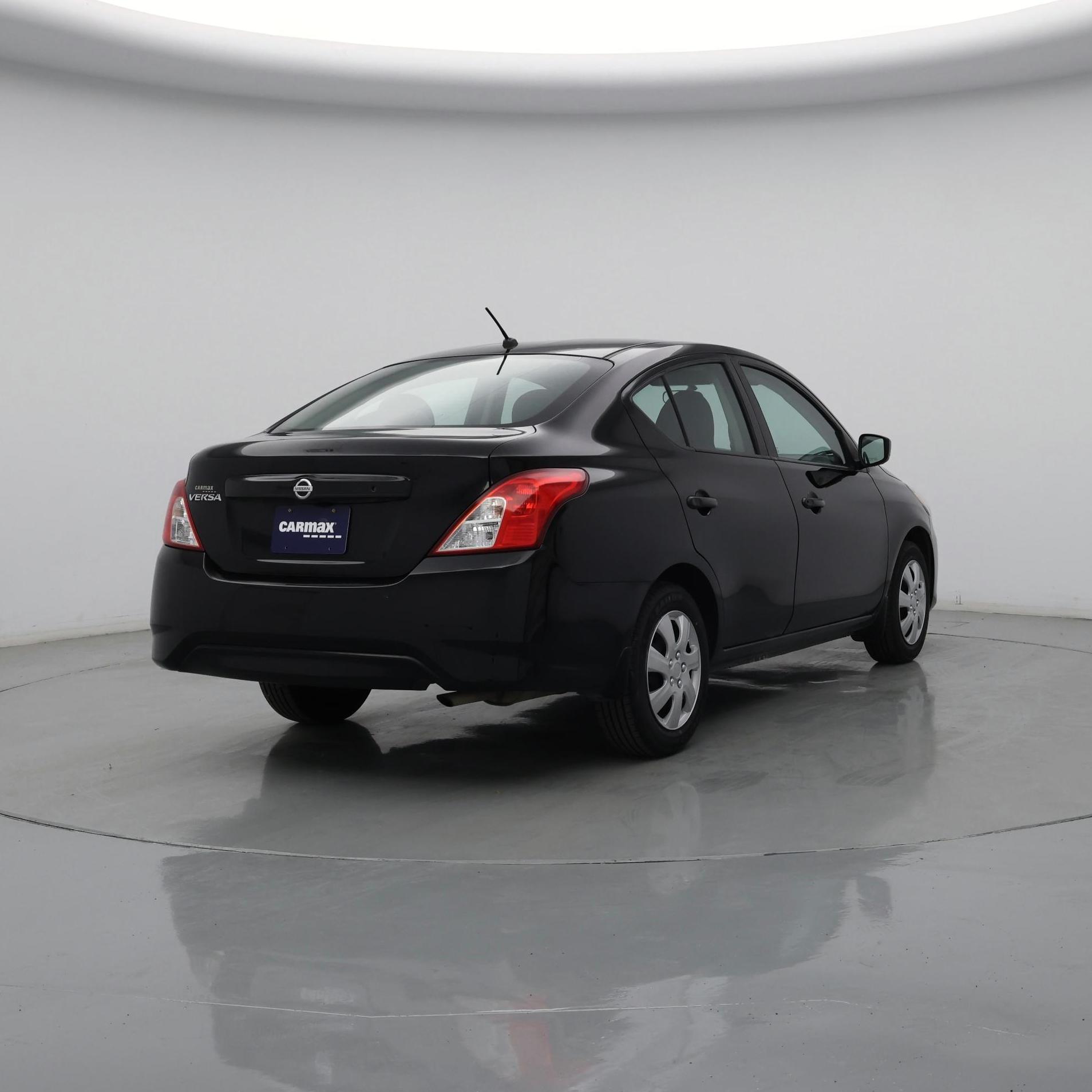 Thumbnail: 2017 Nissan Versa - 8
