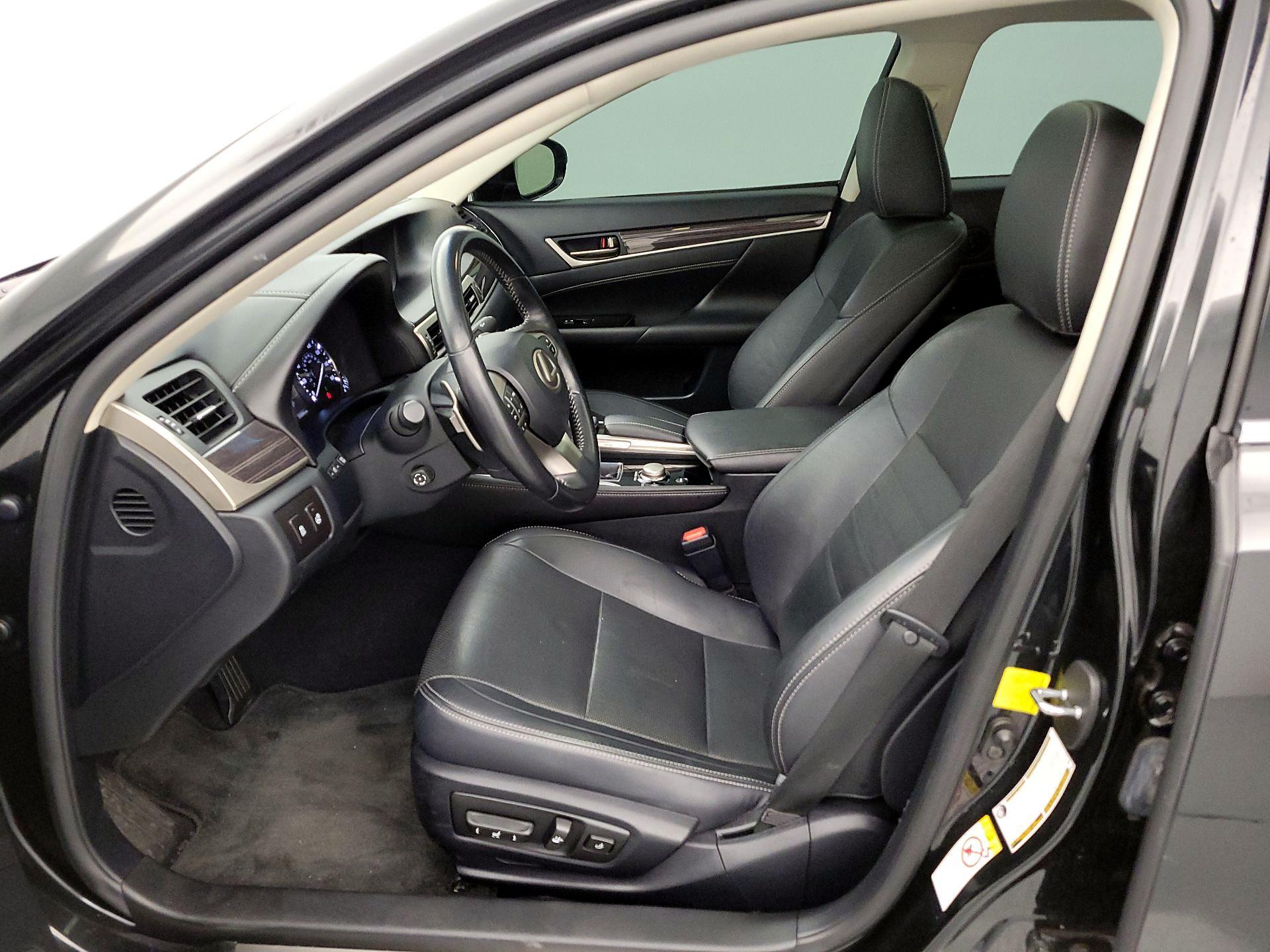 Thumbnail: 2016 Lexus GS - 11