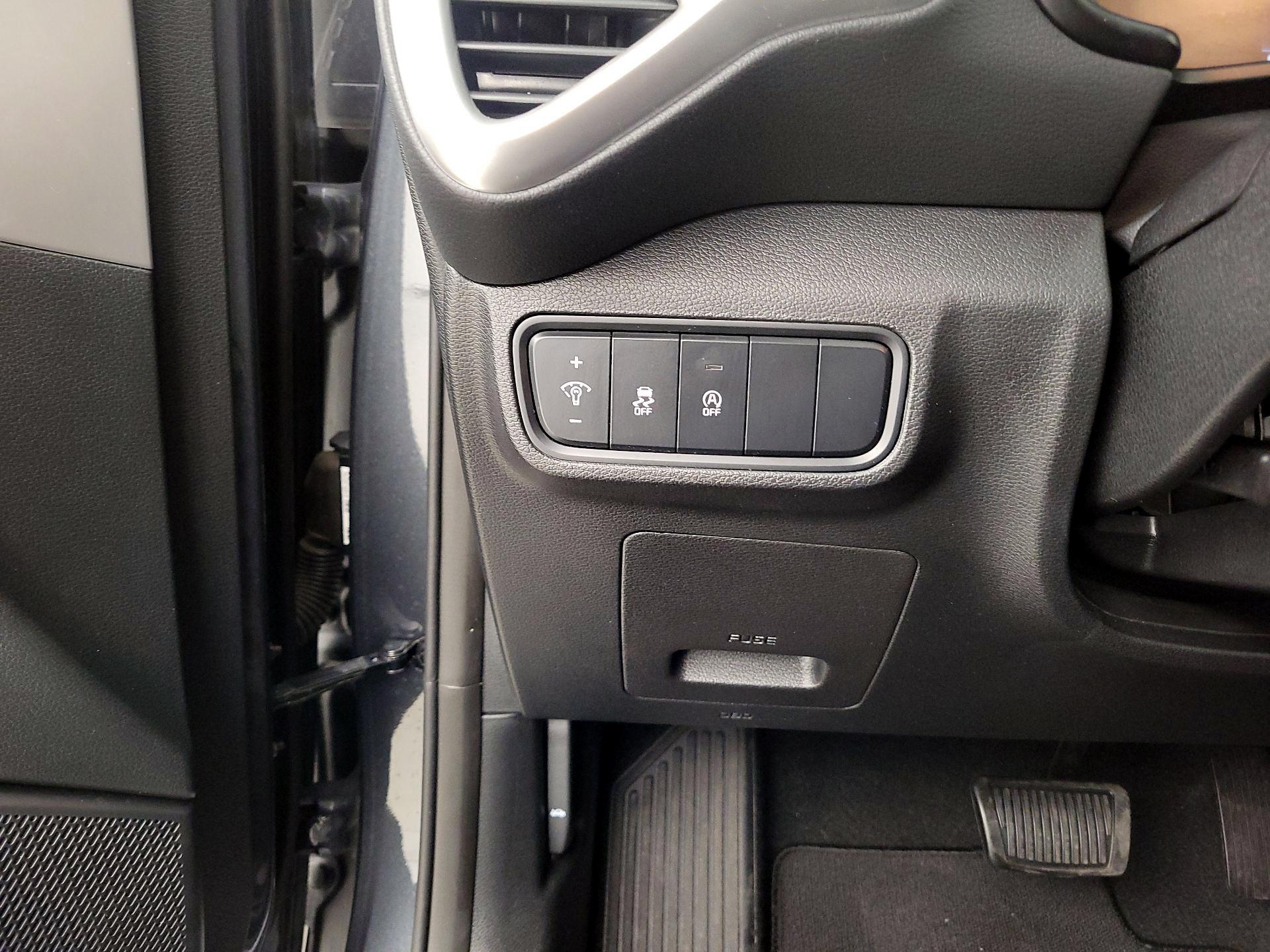 Thumbnail: 2023 Kia Soul - 13