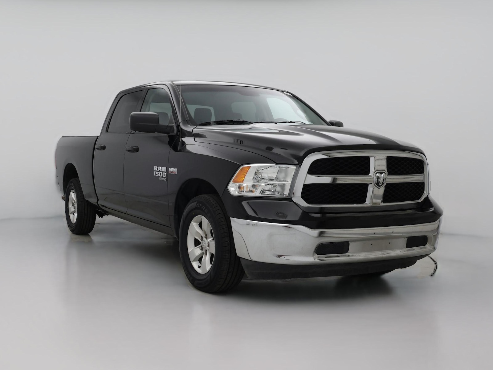2021 RAM Ram 1500 Classic SLT