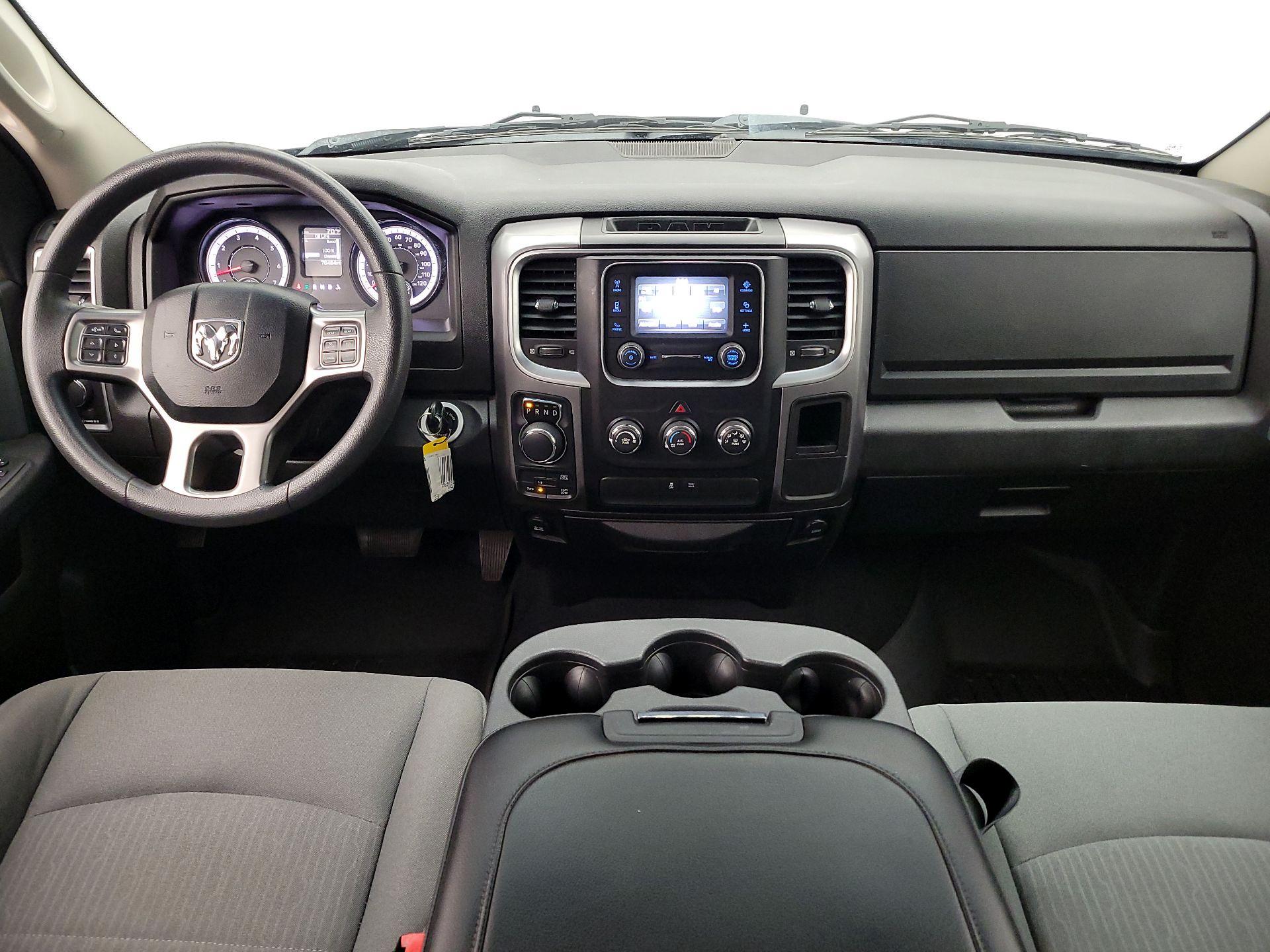 Thumbnail: 2021 RAM 1500 Classic - 9