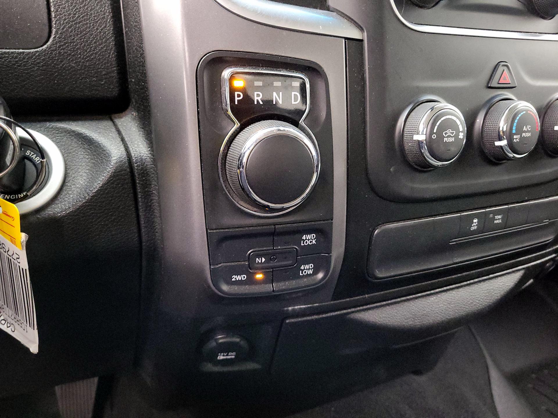 Thumbnail: 2021 RAM 1500 Classic - 17