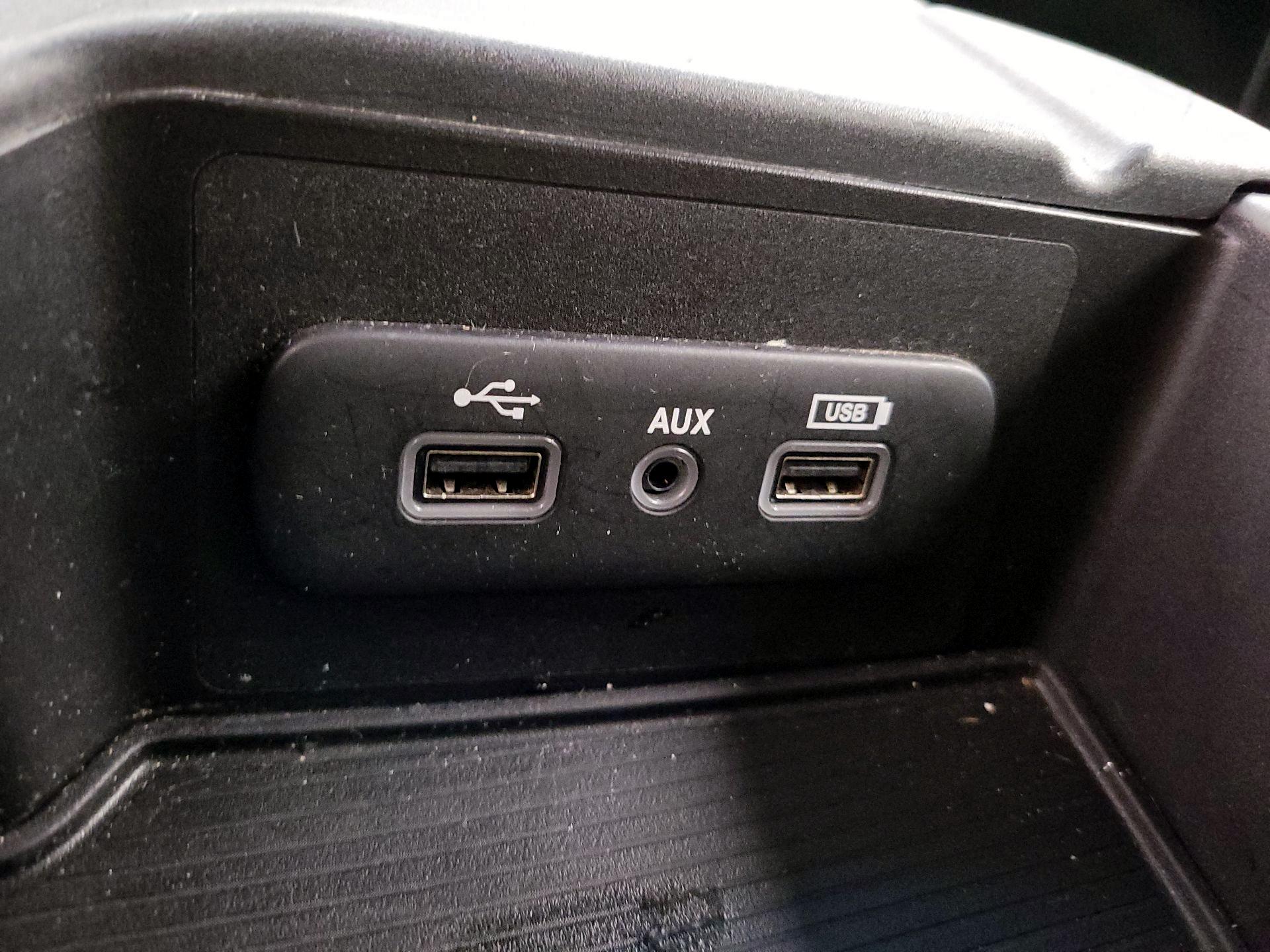 Thumbnail: 2021 RAM 1500 Classic - 18