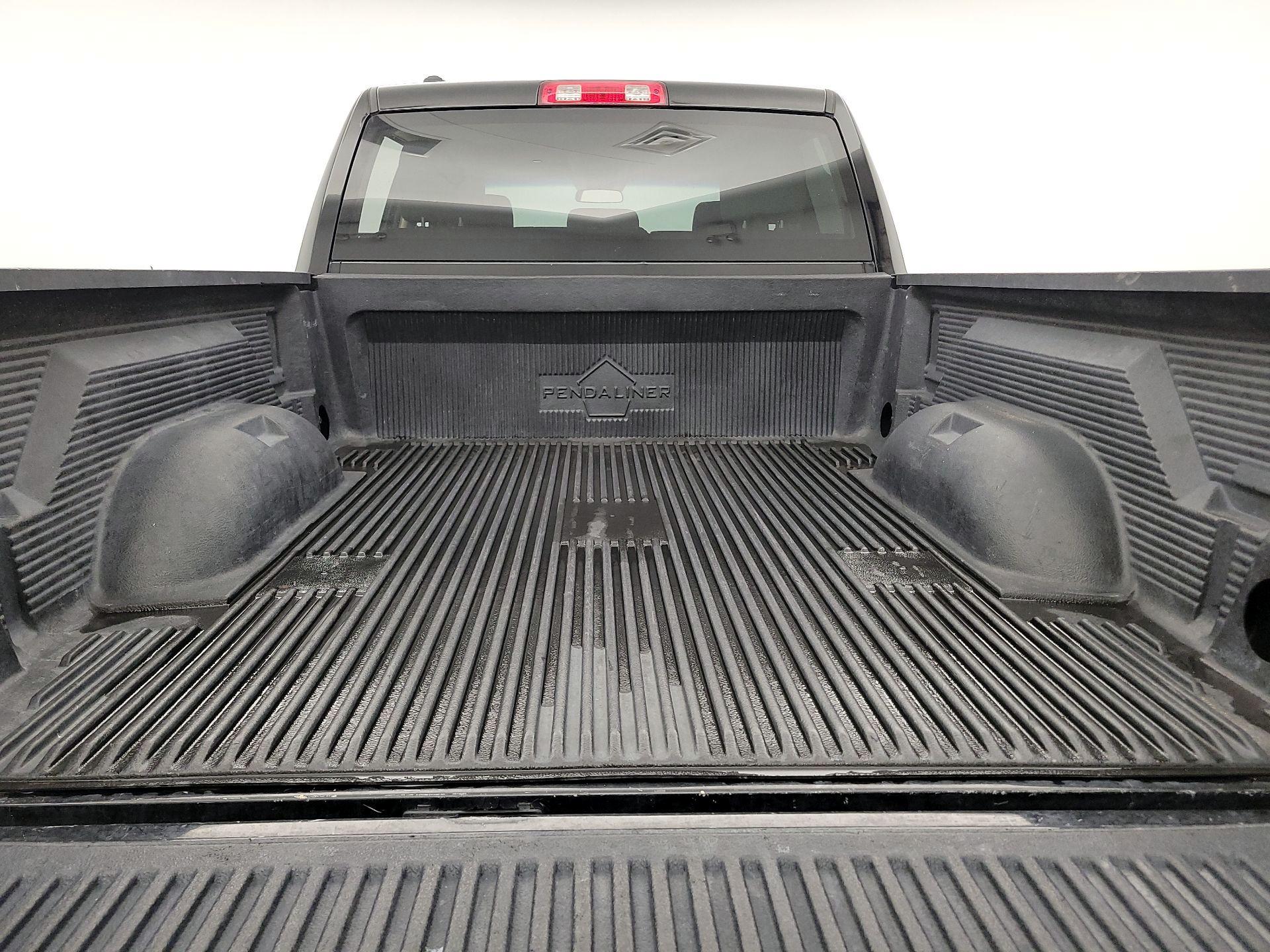 Thumbnail: 2021 RAM 1500 Classic - 20