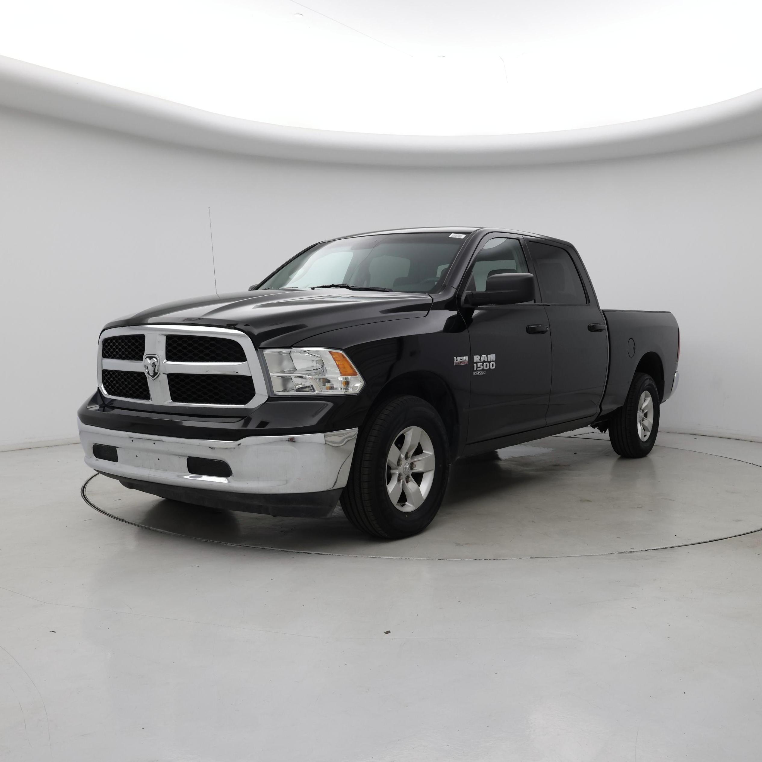 Thumbnail: 2021 RAM 1500 Classic - 4