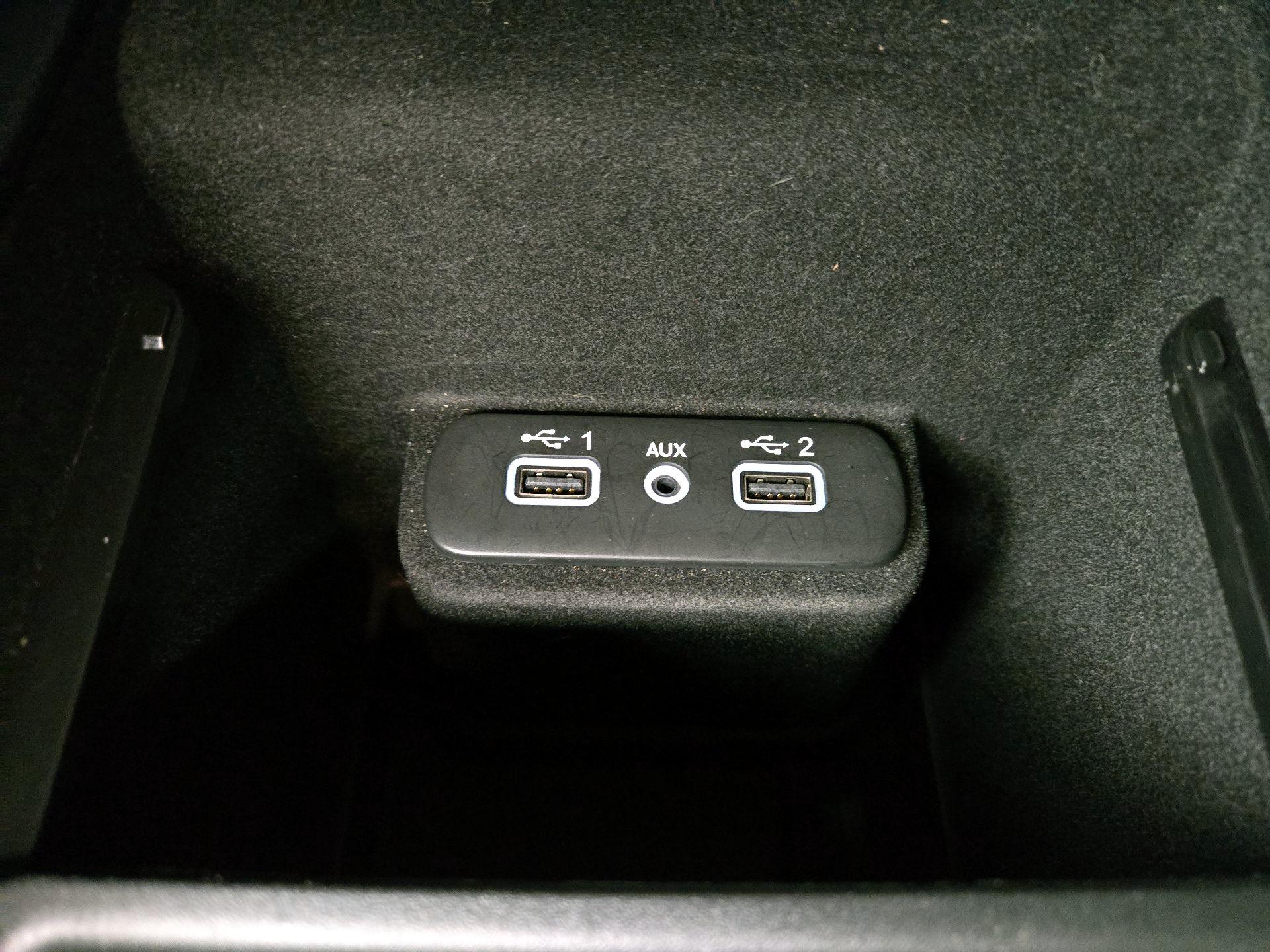 Thumbnail: 2021 Dodge Charger - 18