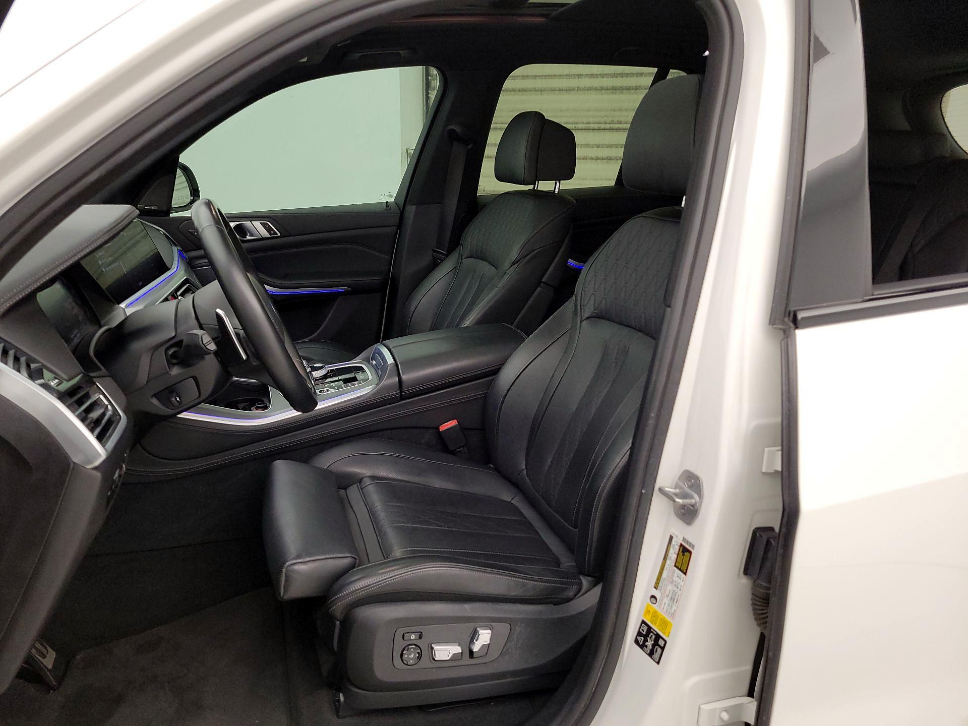 Thumbnail: 2020 BMW X5 - 11