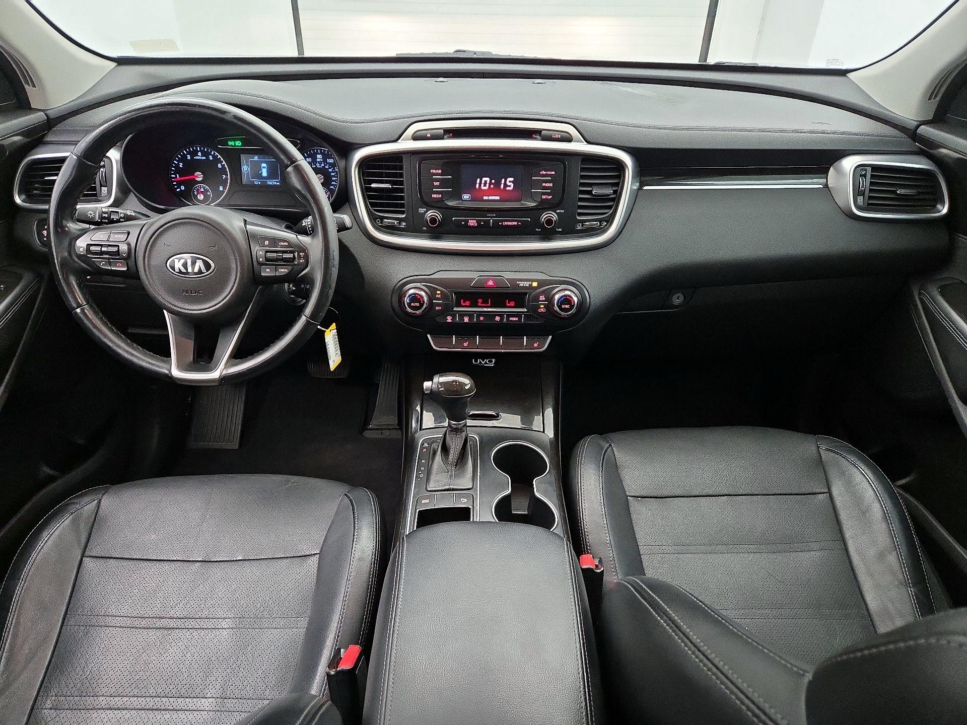 Thumbnail: 2016 Kia Sorento - 9