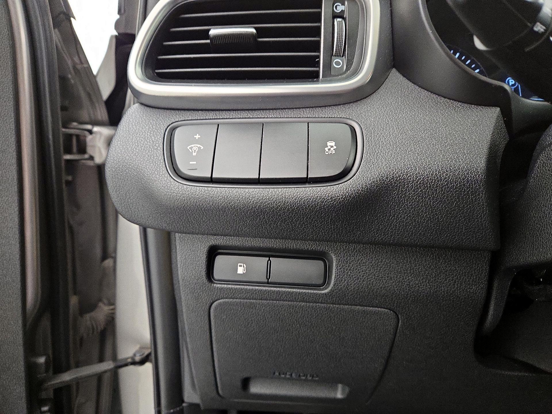 Thumbnail: 2016 Kia Sorento - 13