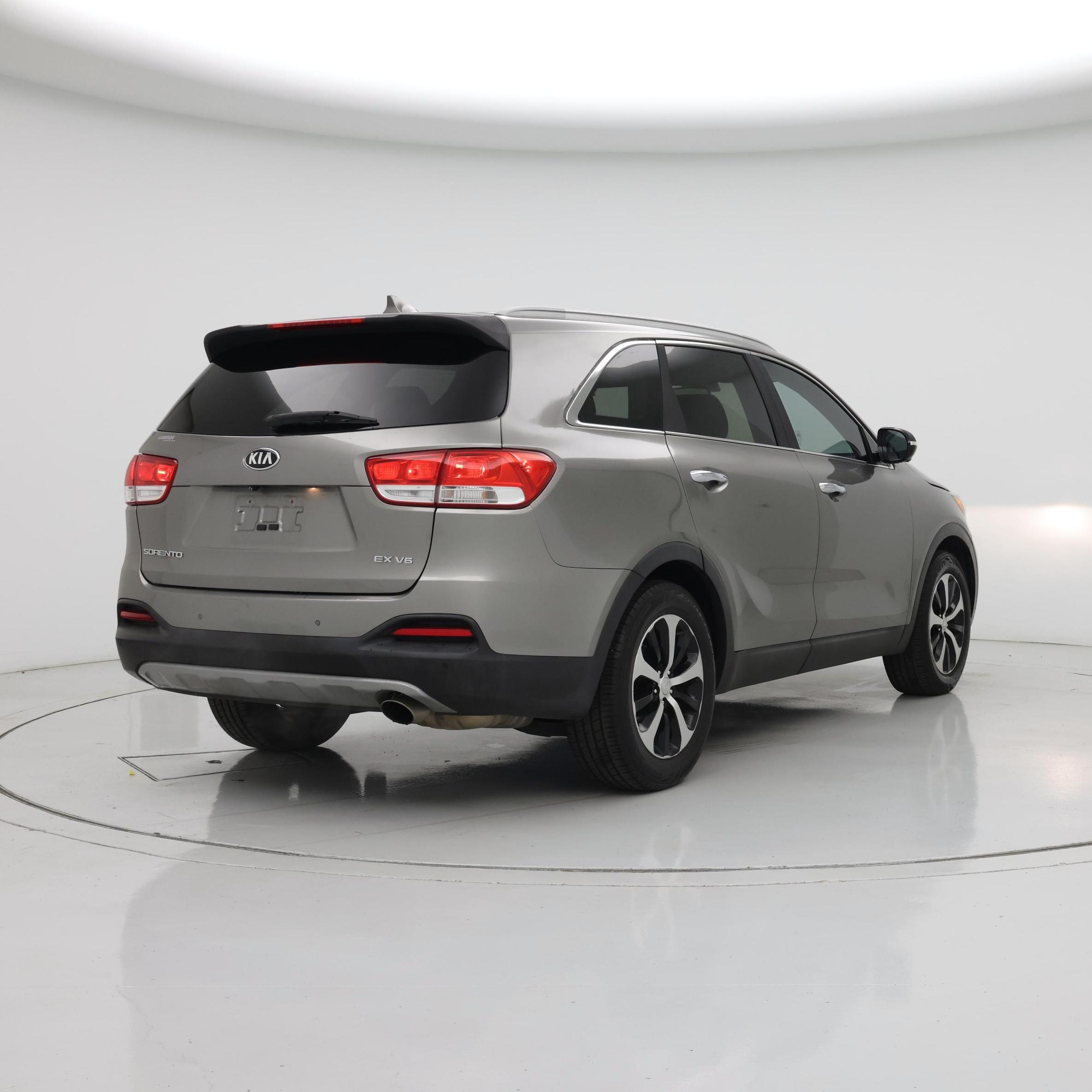 Thumbnail: 2016 Kia Sorento - 8