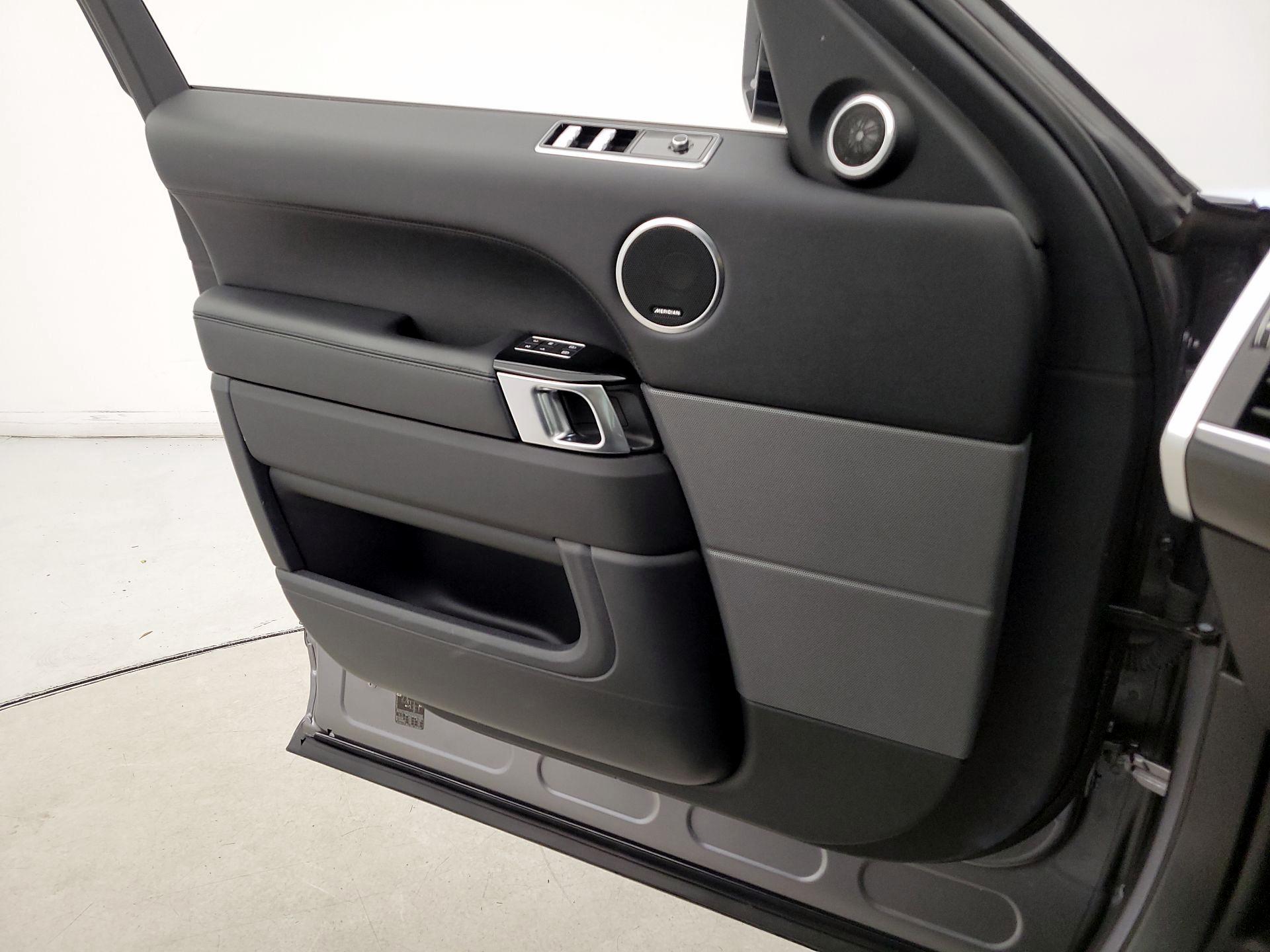 Thumbnail: 2021 Land Rover Range Rover Sport - 12