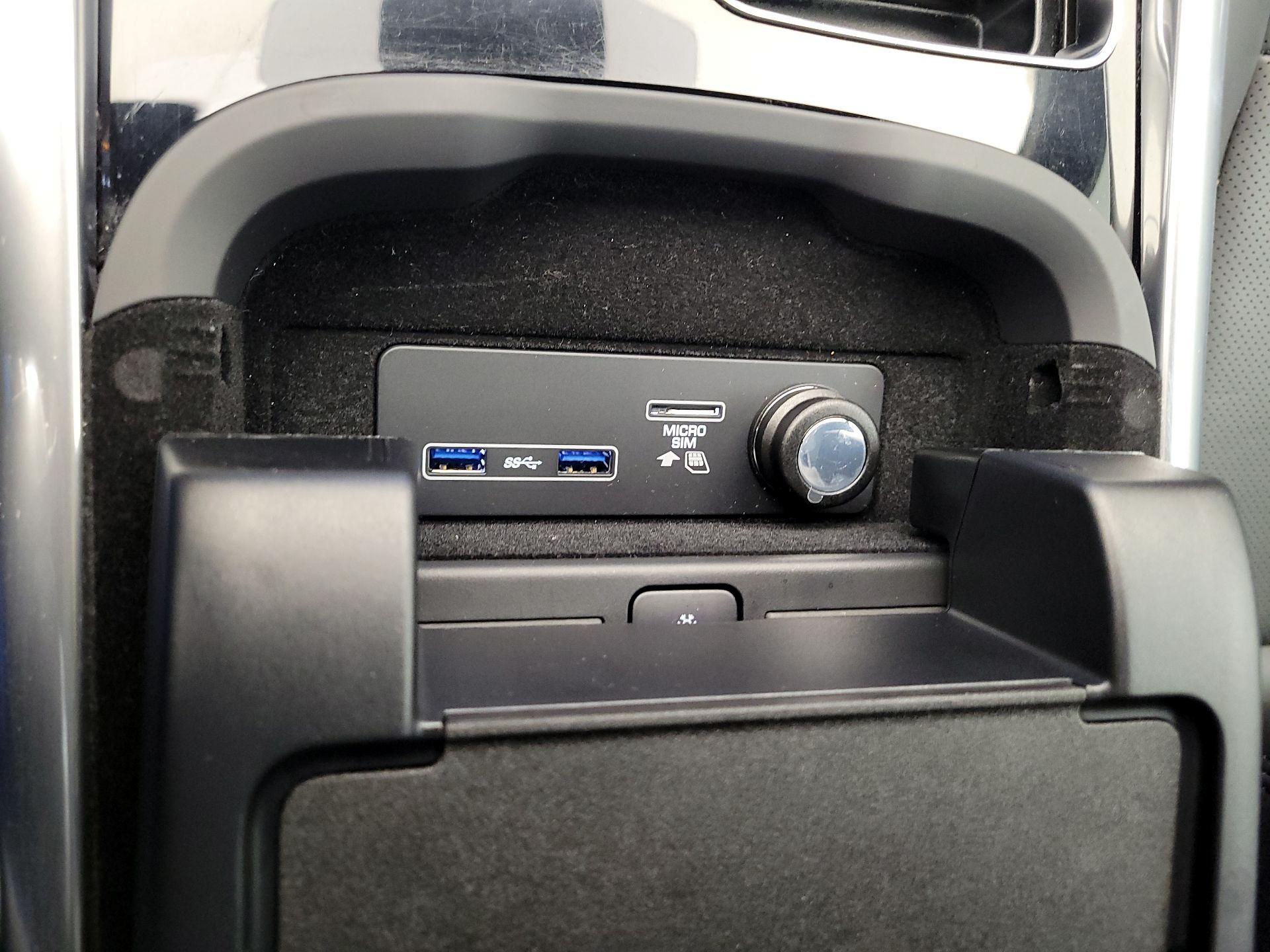 Thumbnail: 2021 Land Rover Range Rover Sport - 19