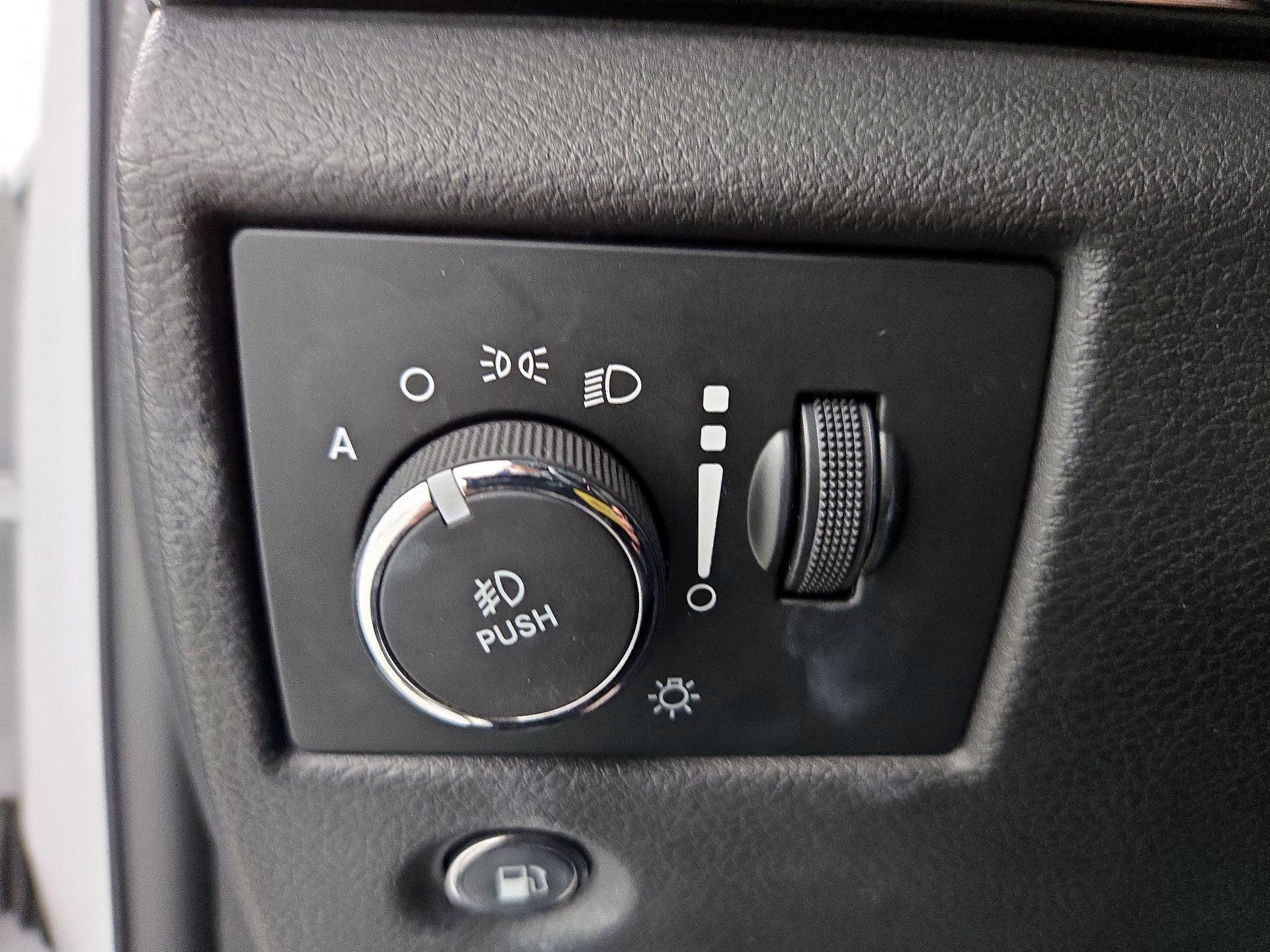 Thumbnail: 2018 Jeep Grand Cherokee - 13