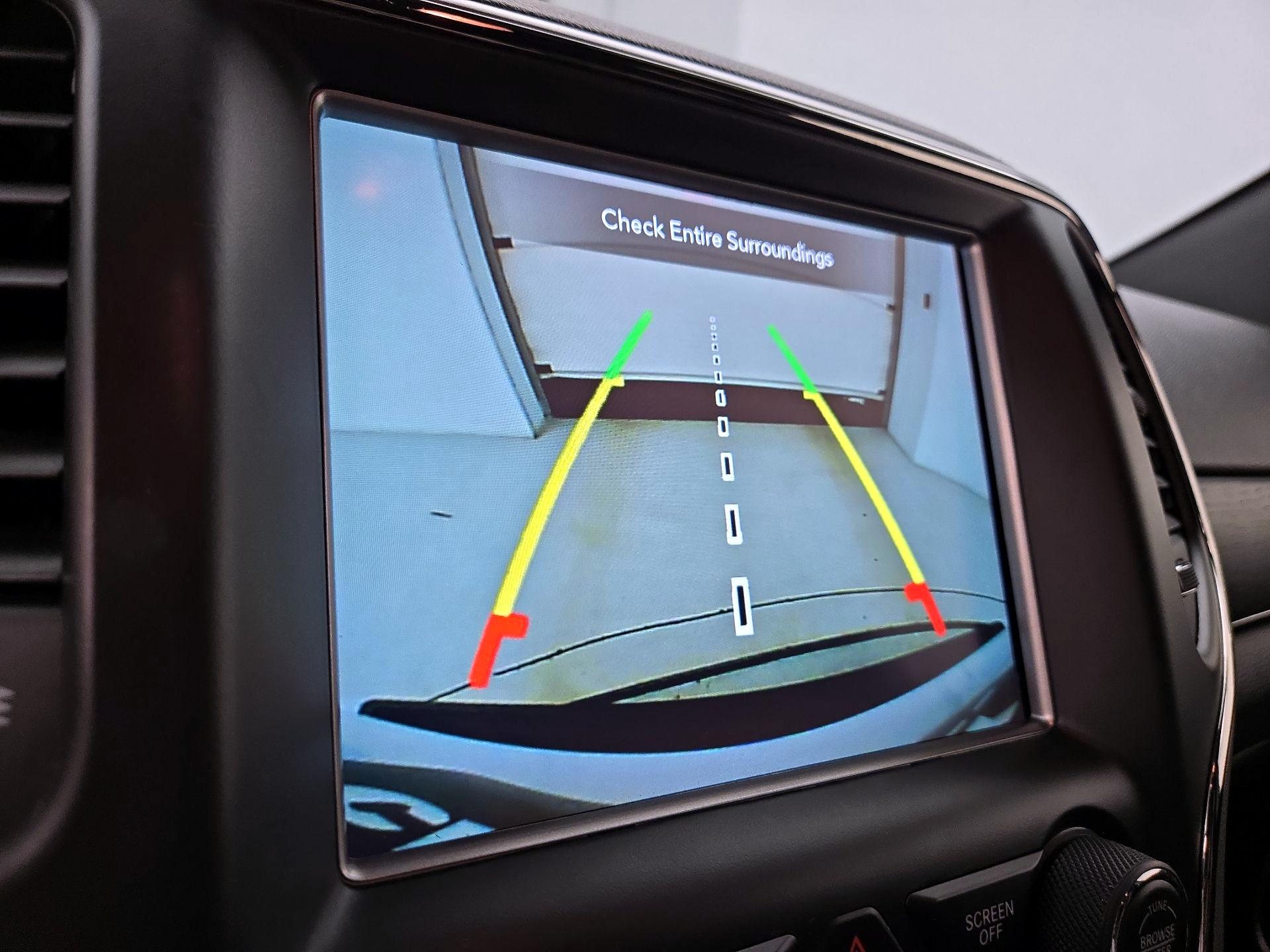 Thumbnail: 2018 Jeep Grand Cherokee - 15