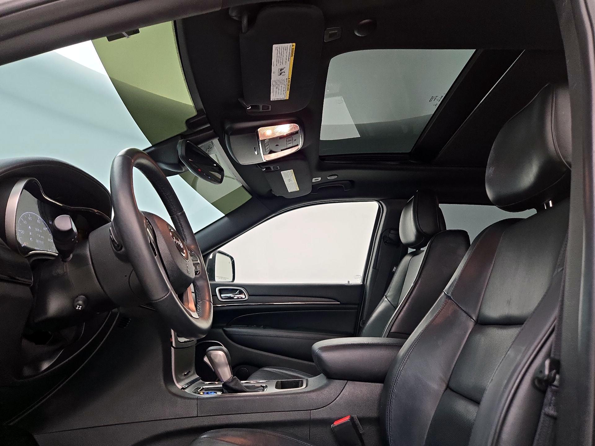 Thumbnail: 2018 Jeep Grand Cherokee - 20