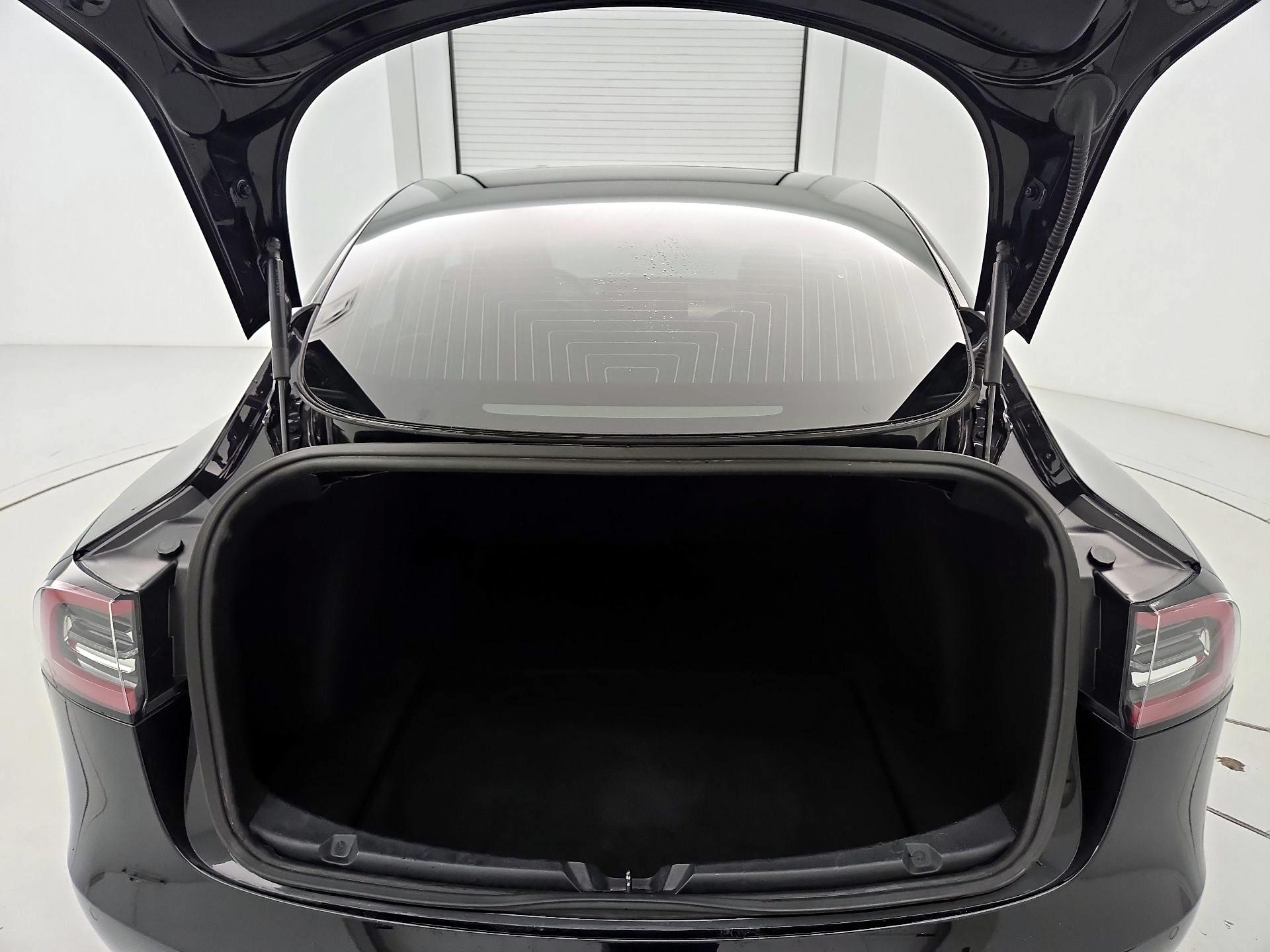 Thumbnail: 2019 Tesla Model 3 - 20