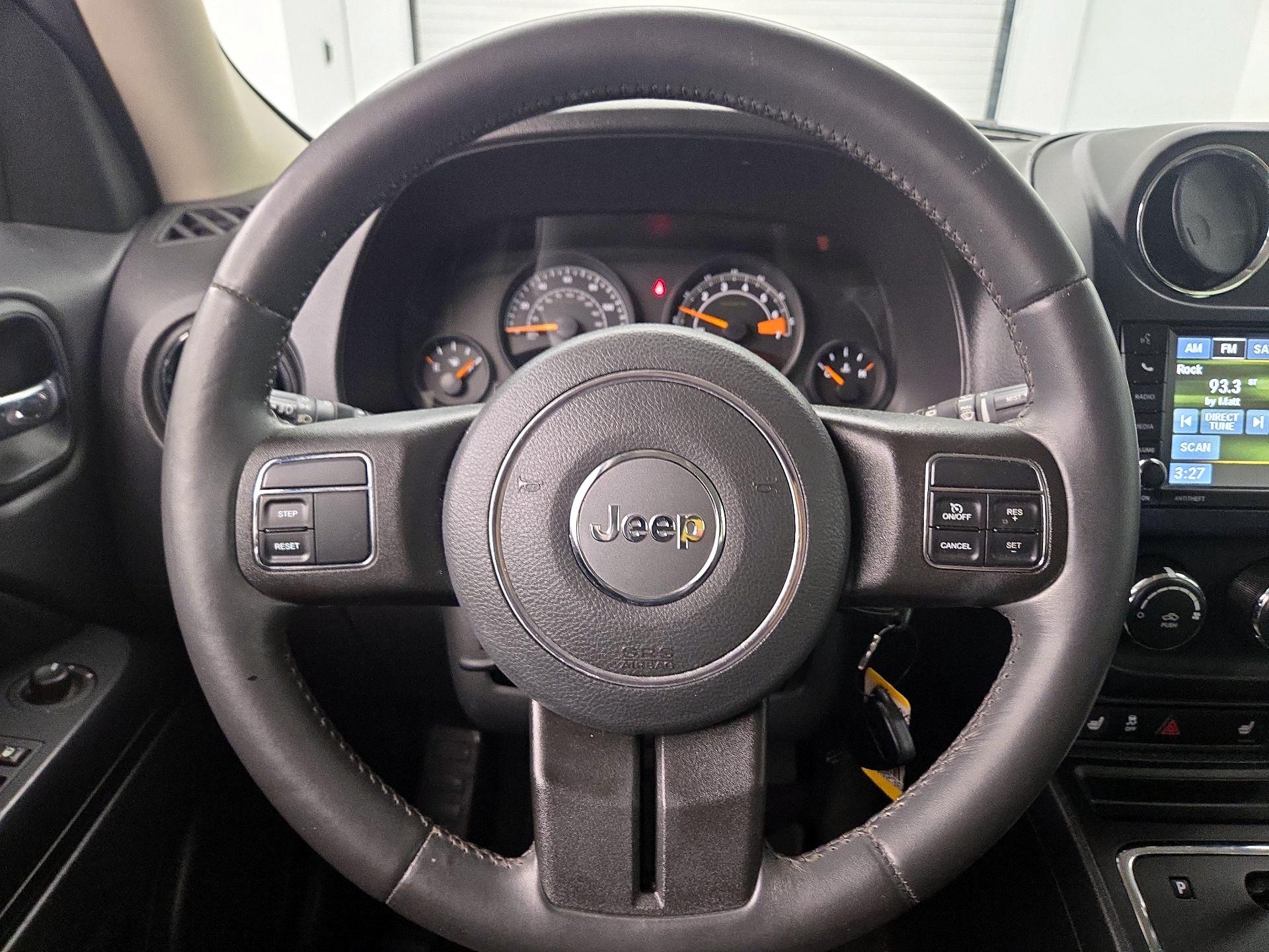 Thumbnail: 2015 Jeep Patriot - 10