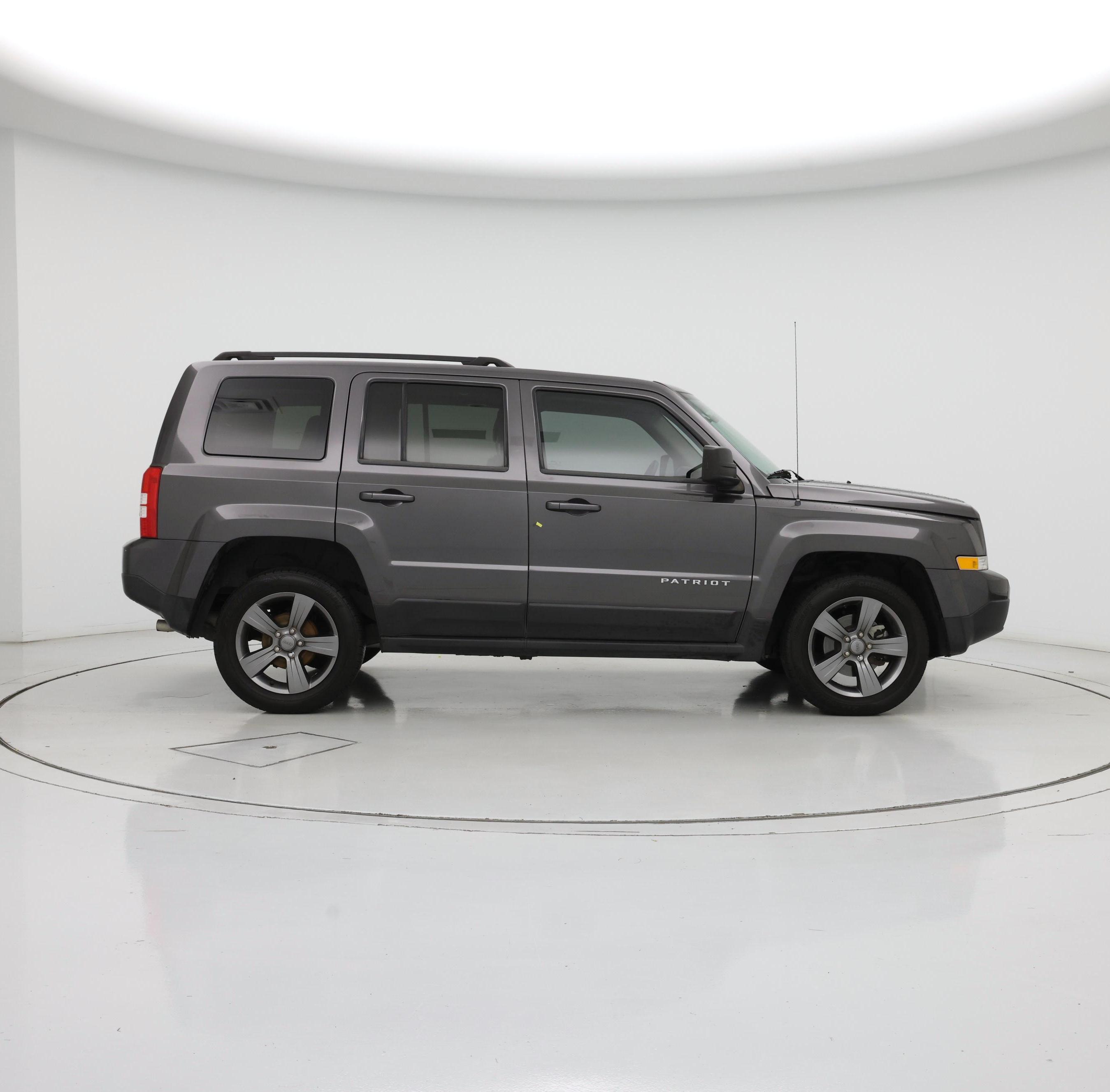 Thumbnail: 2015 Jeep Patriot - 7