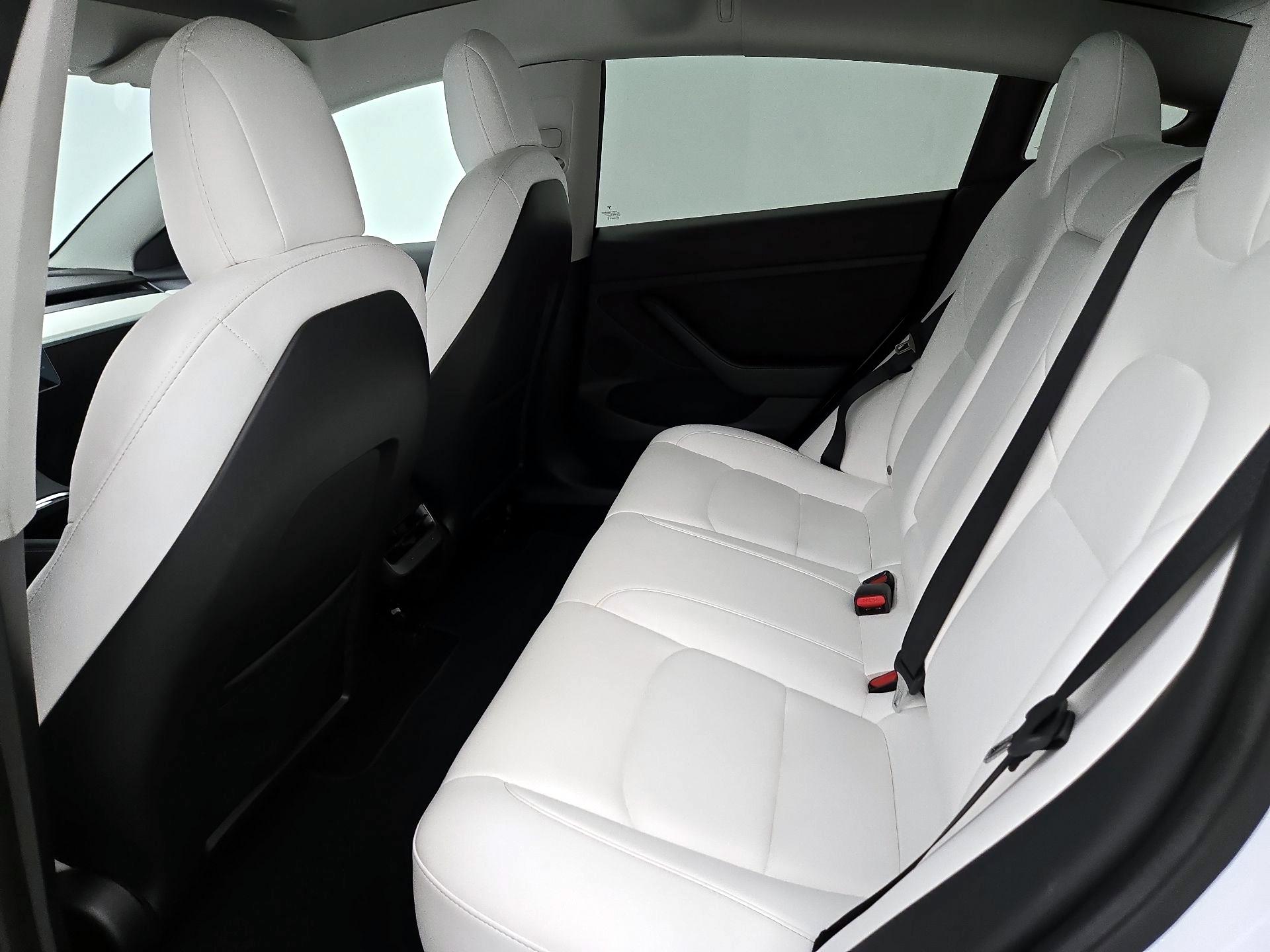 Thumbnail: 2022 Tesla Model 3 - 19