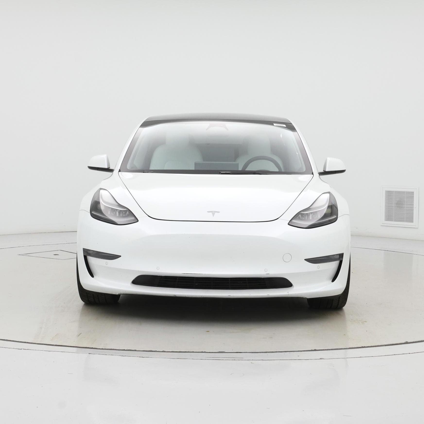 Thumbnail: 2022 Tesla Model 3 - 5