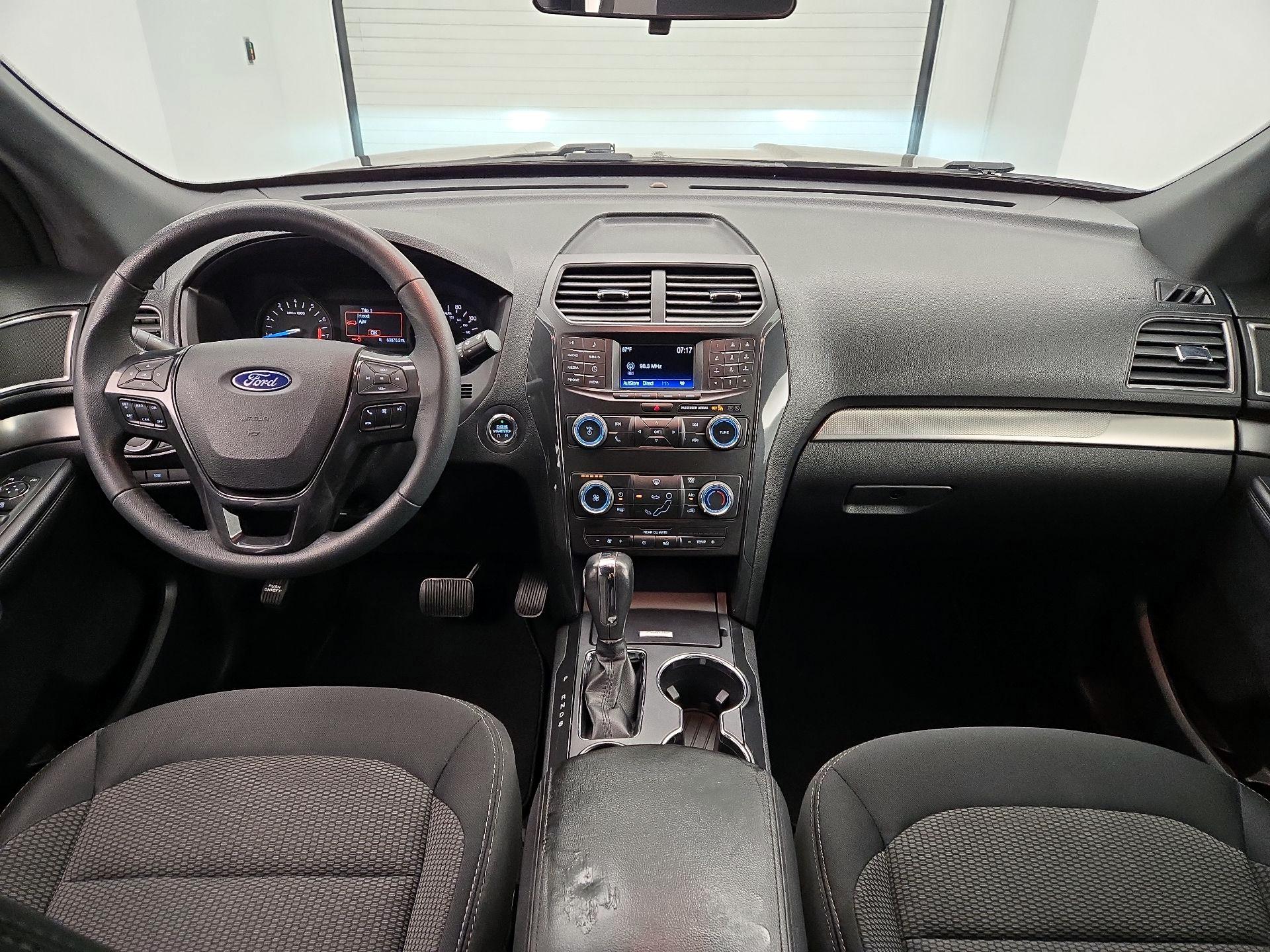 Thumbnail: 2019 Ford Explorer - 9