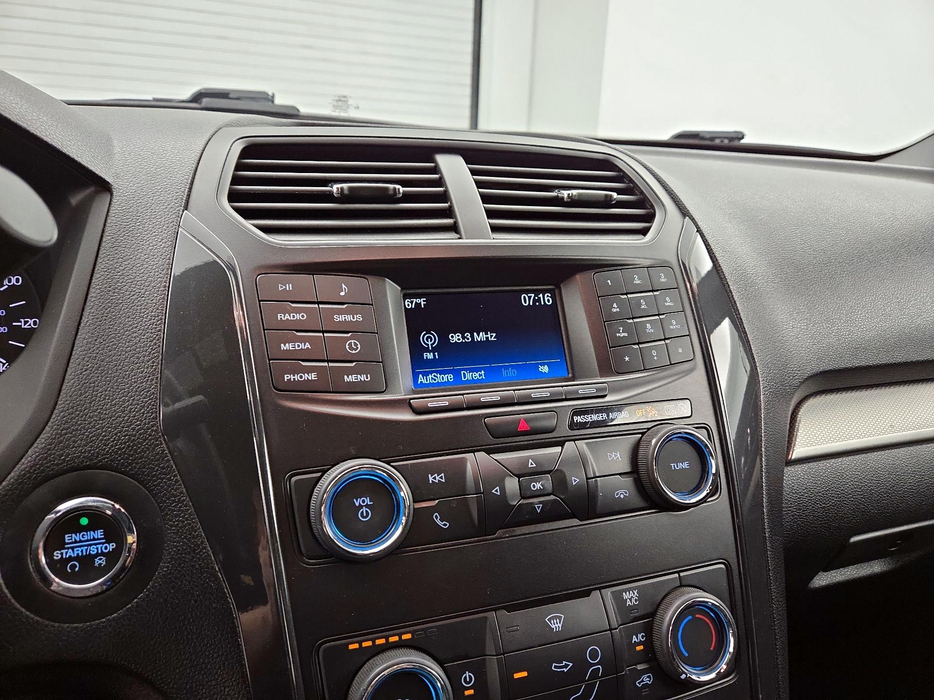 Thumbnail: 2019 Ford Explorer - 15