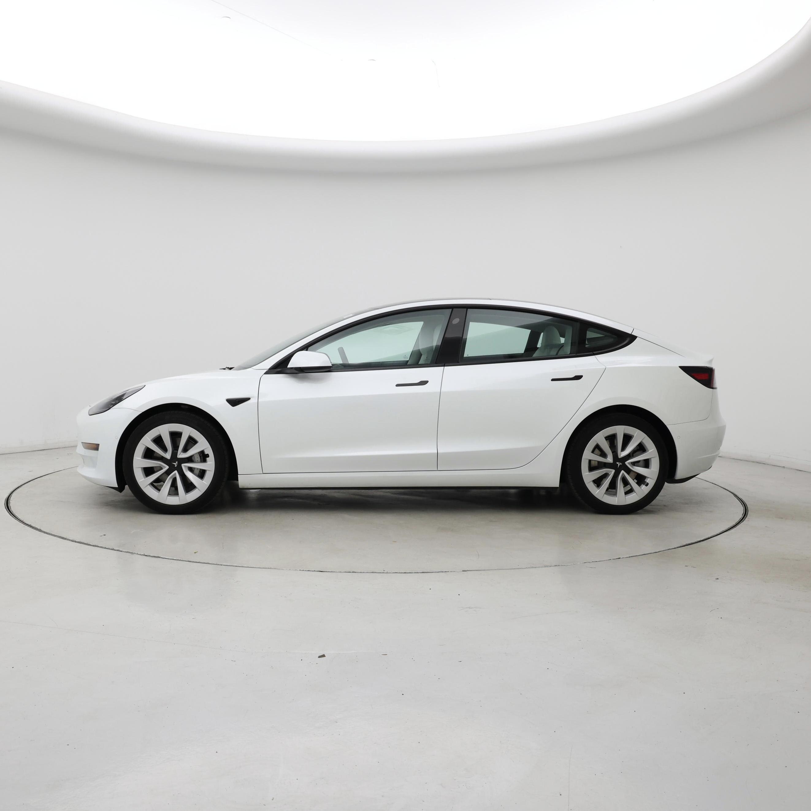Thumbnail: 2022 Tesla Model 3 - 3