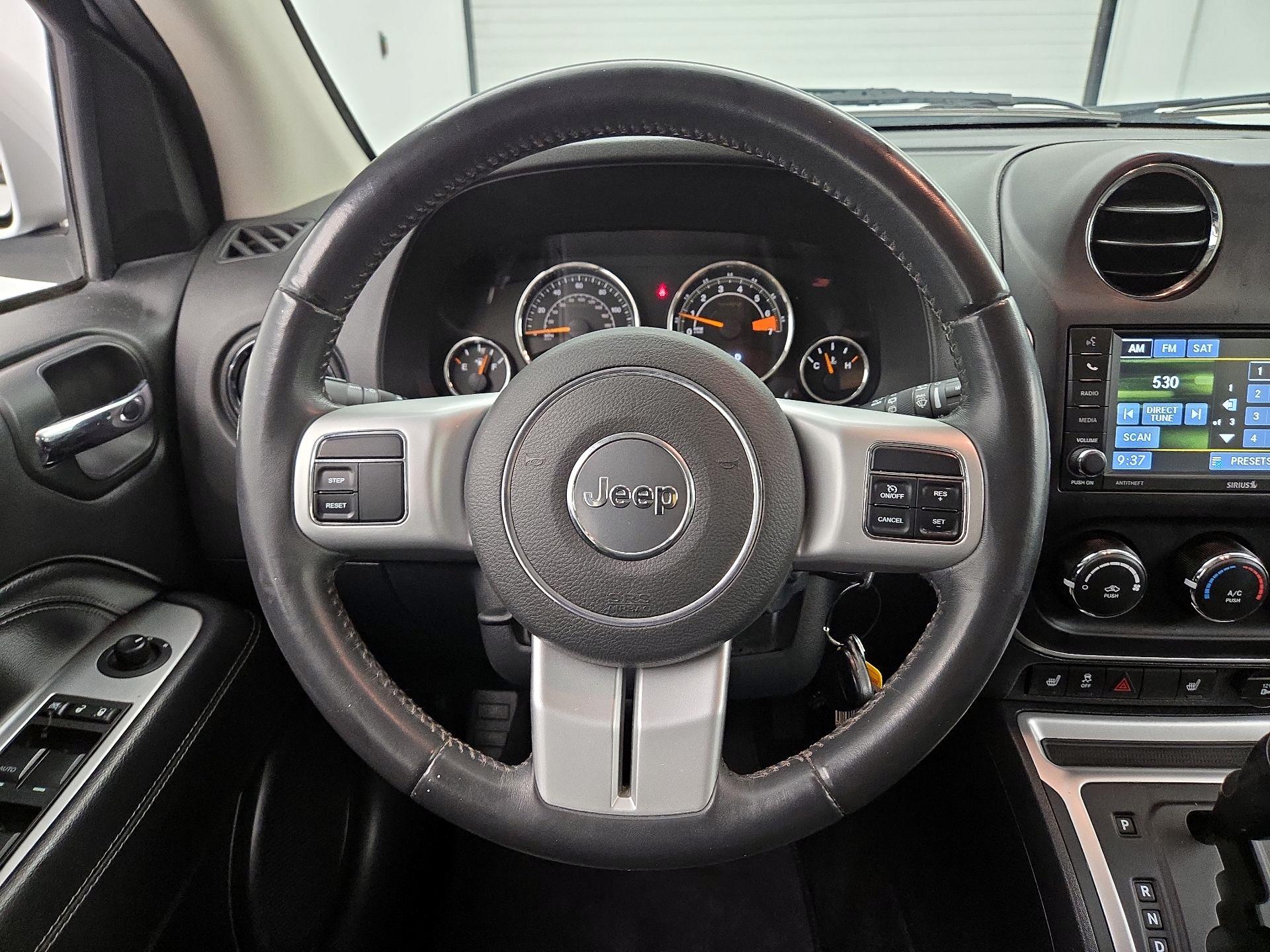 Thumbnail: 2016 Jeep Compass - 10