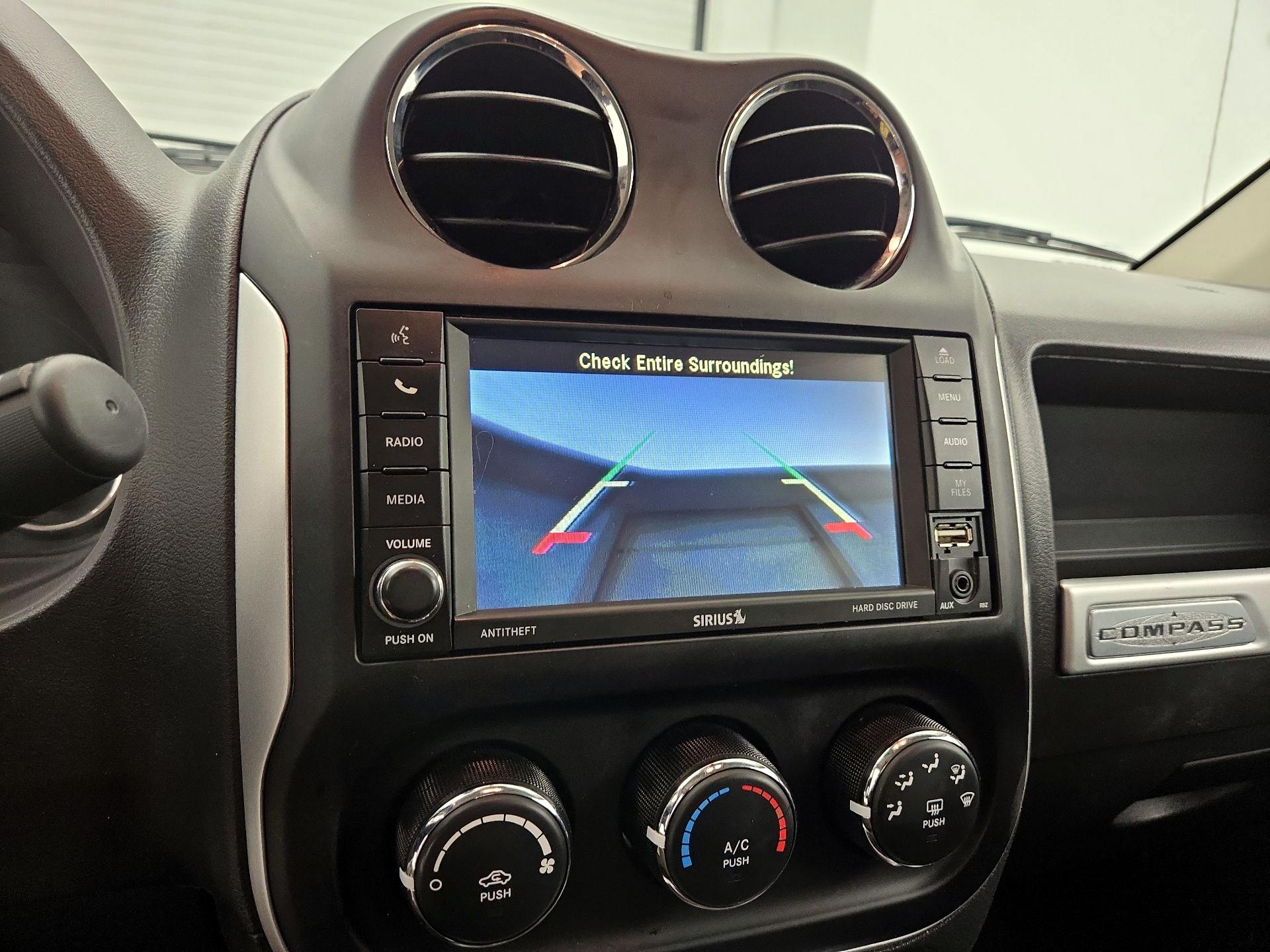 Thumbnail: 2016 Jeep Compass - 13