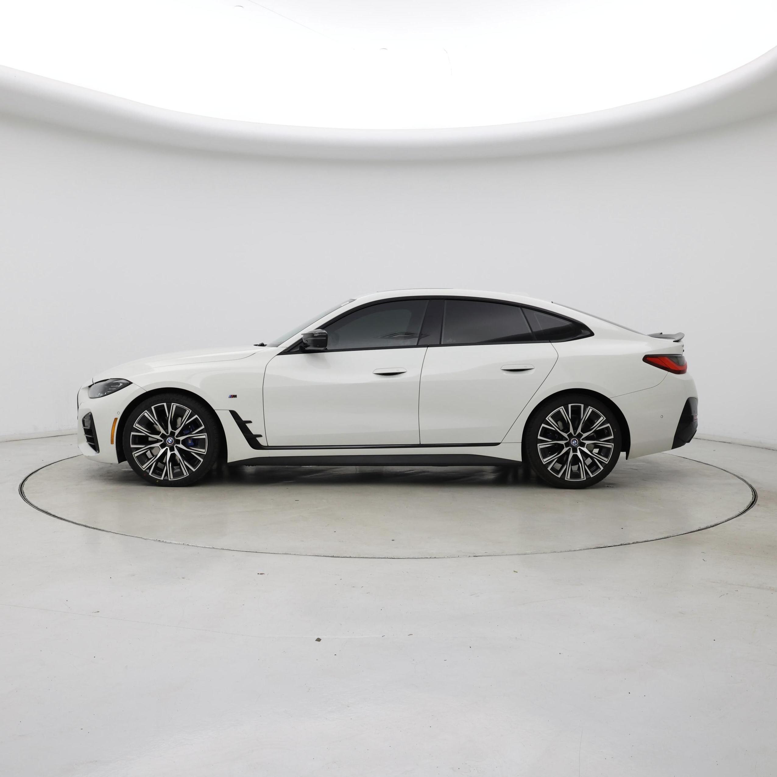 Thumbnail: 2022 BMW 4 Series - 3