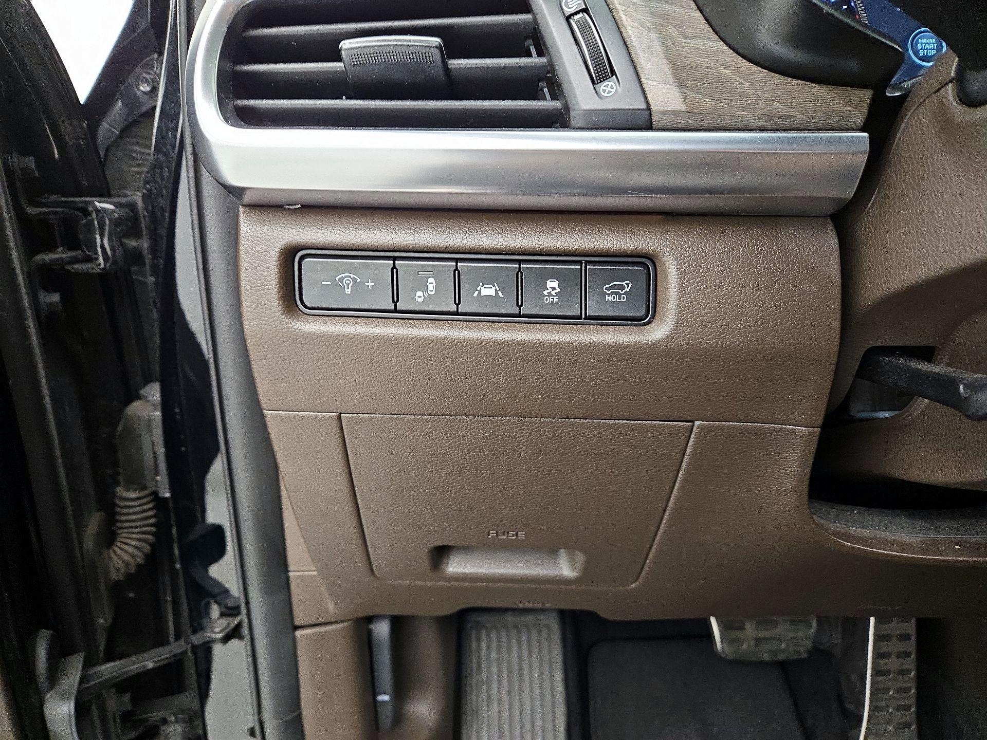 Thumbnail: 2020 Kia Telluride - 13