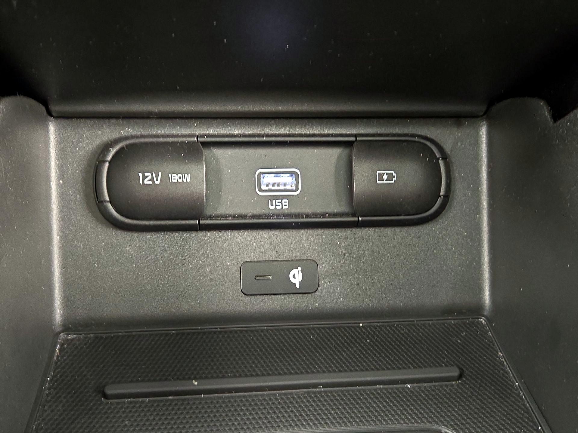 Thumbnail: 2020 Kia Telluride - 19