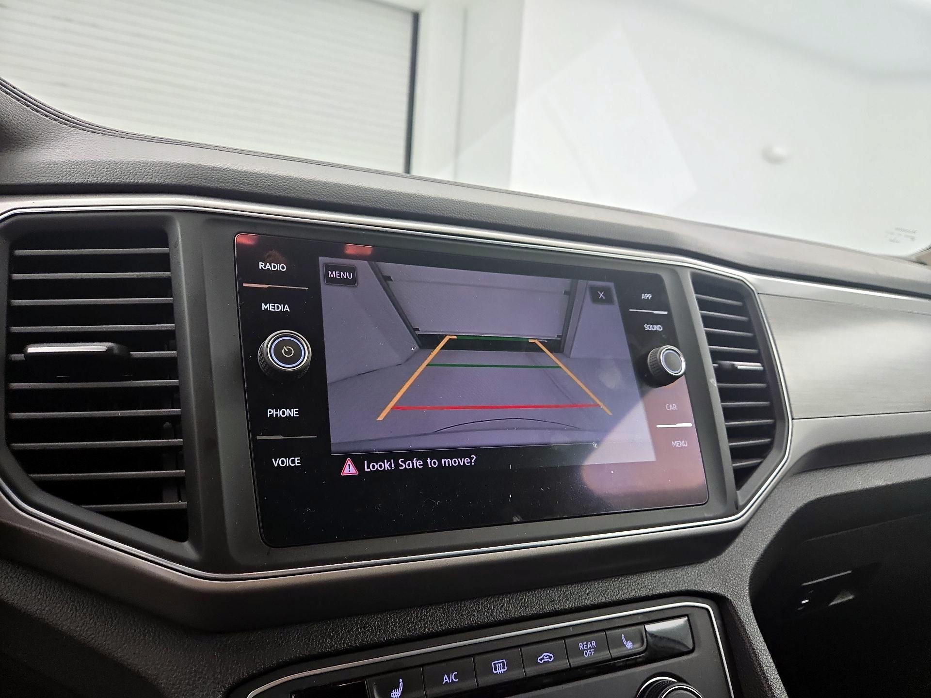Thumbnail: 2018 Volkswagen Atlas - 14