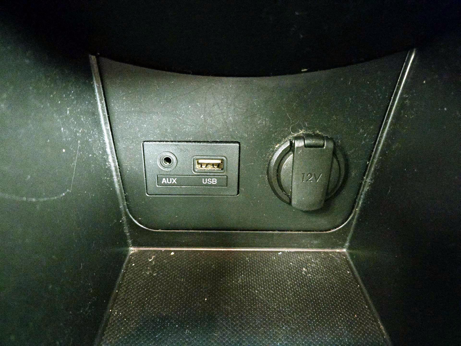 Thumbnail: 2015 Hyundai Accent - 17