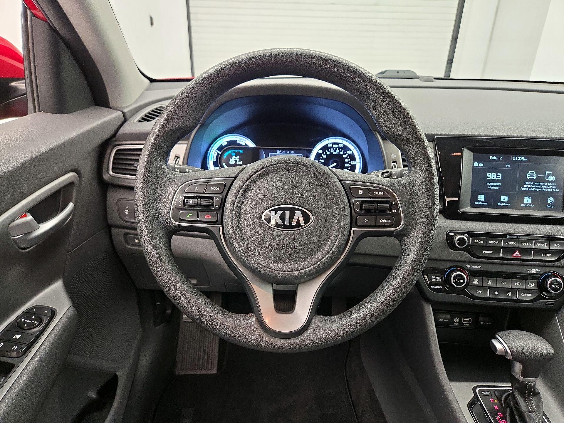 Thumbnail: 2017 Kia Niro - 10