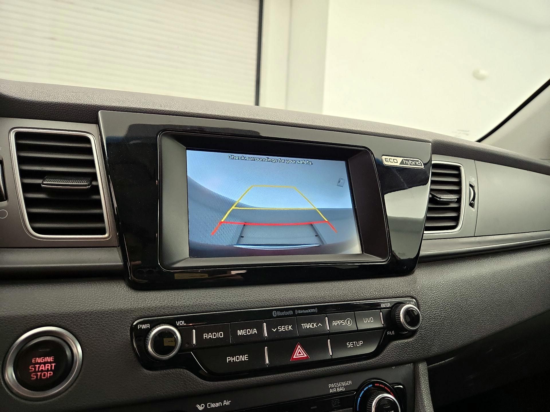 Thumbnail: 2017 Kia Niro - 14