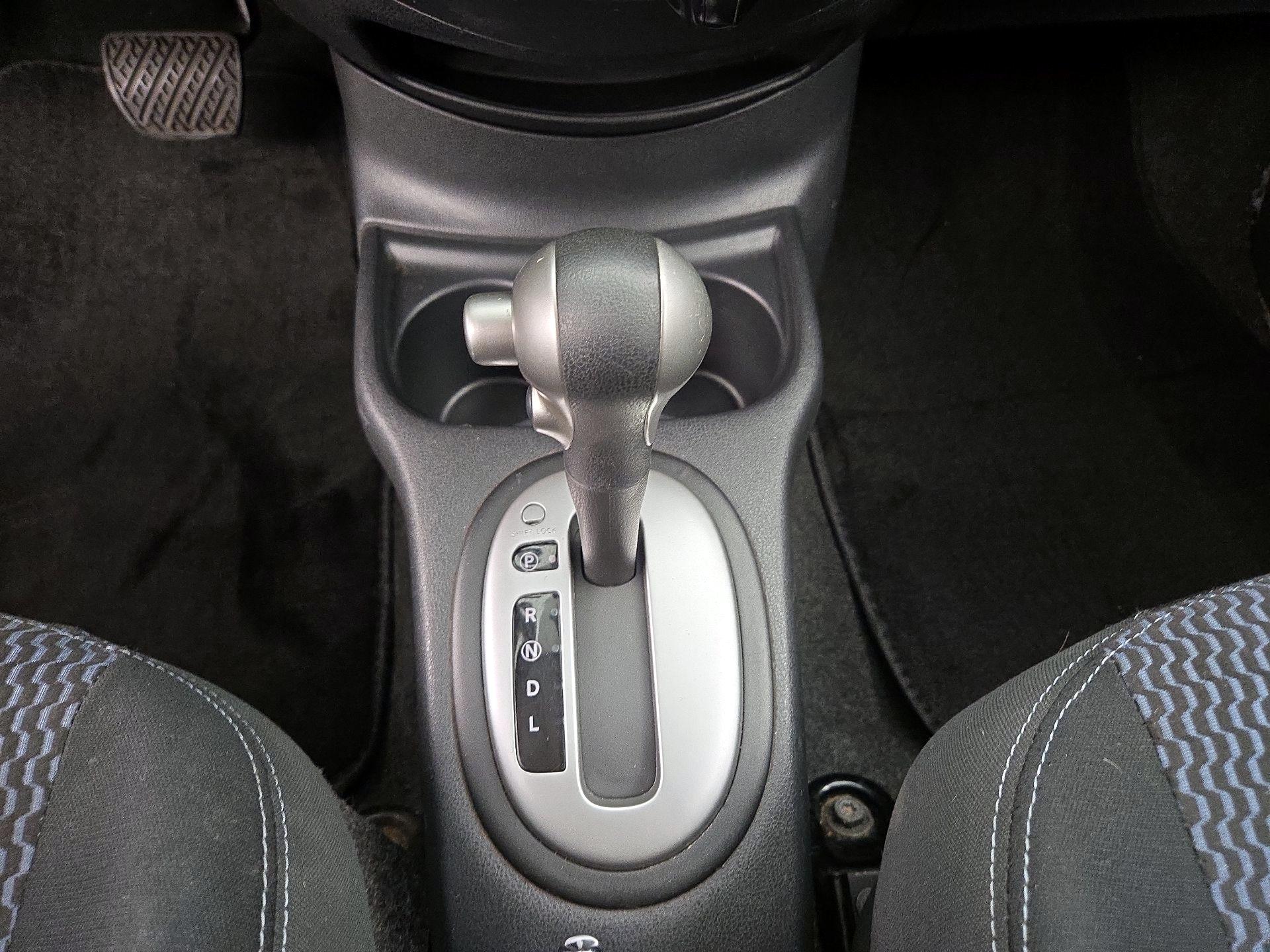 Thumbnail: 2015 Nissan Versa Note - 16