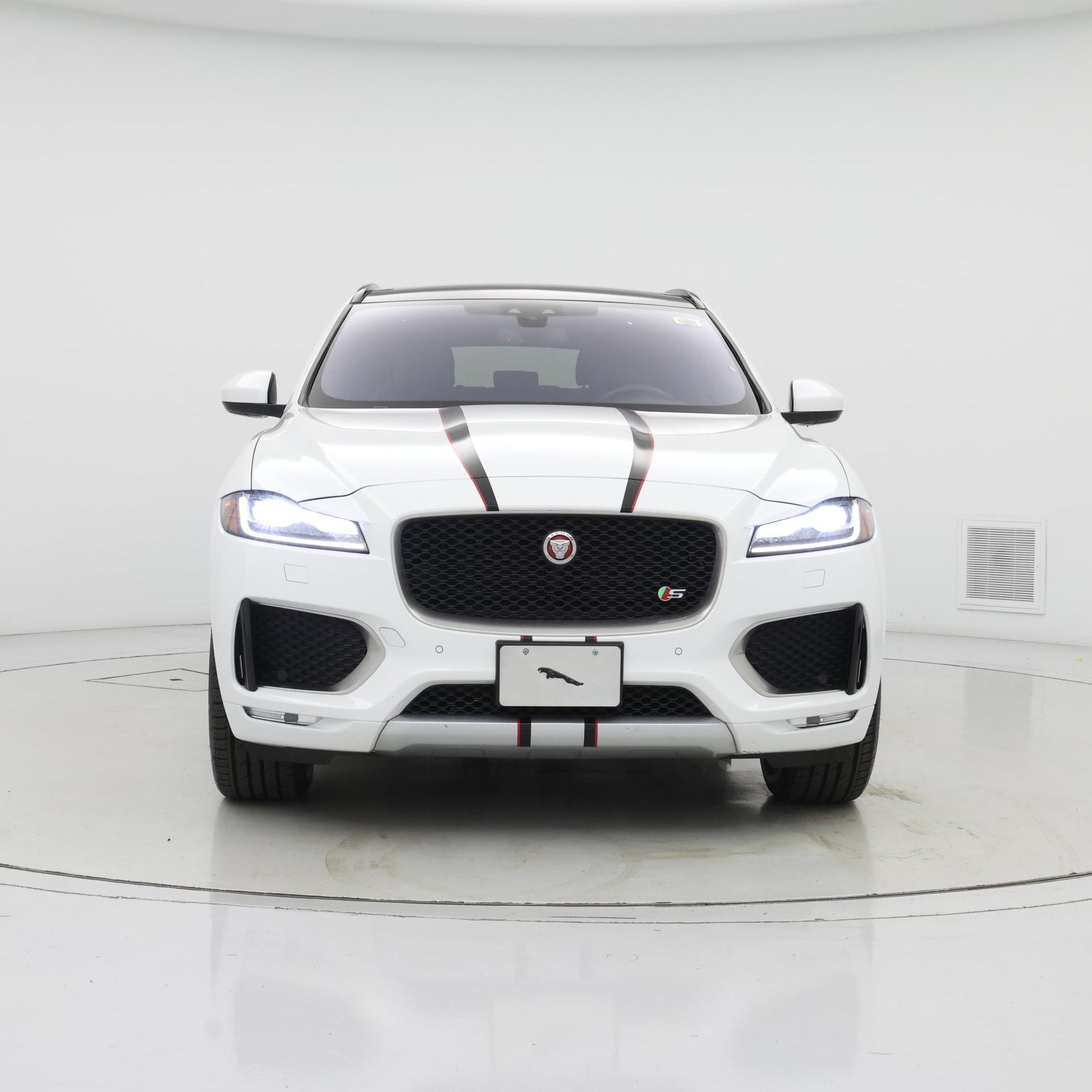 Thumbnail: 2018 Jaguar F-Pace - 5