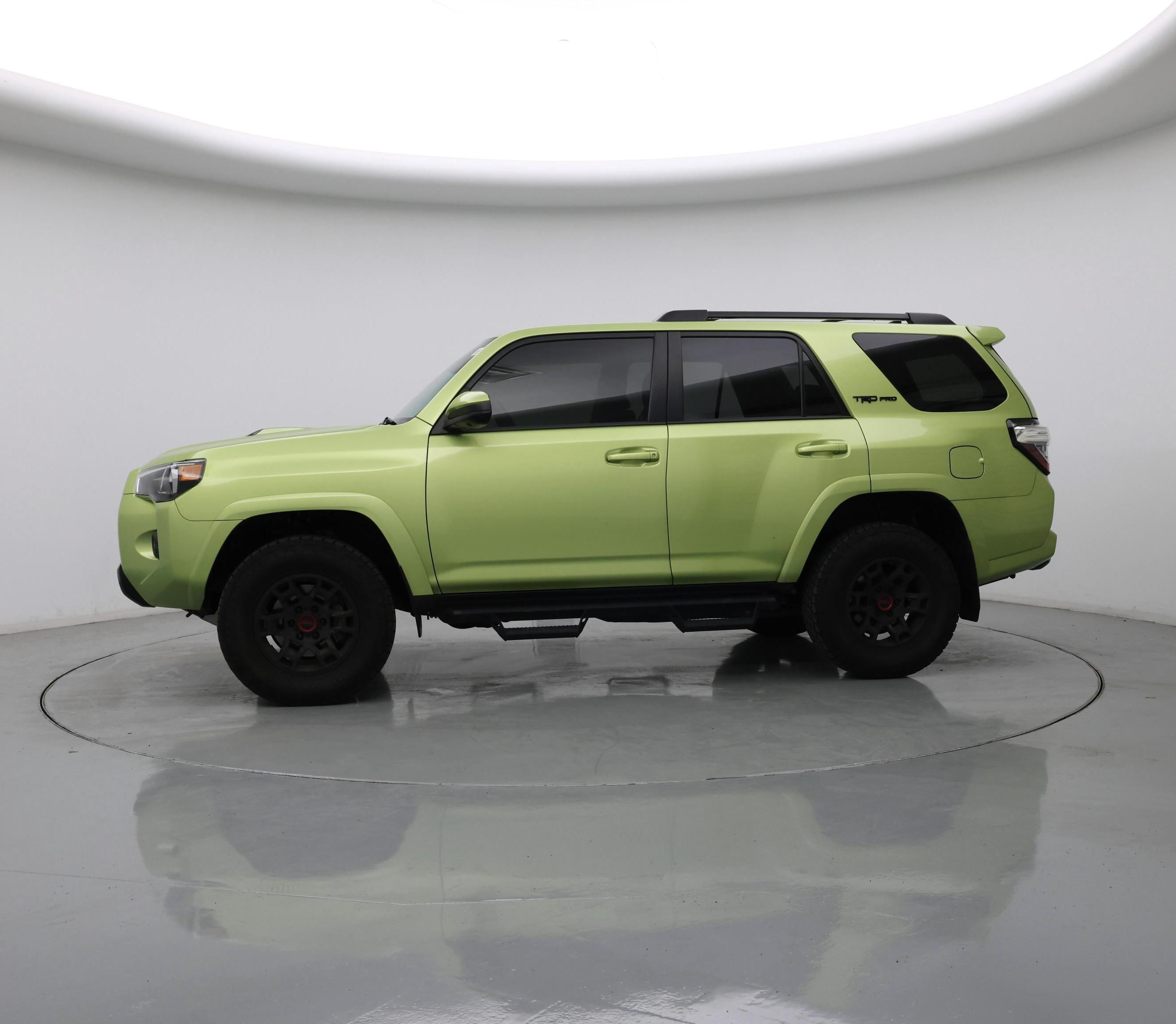 Thumbnail: 2022 Toyota 4Runner - 3