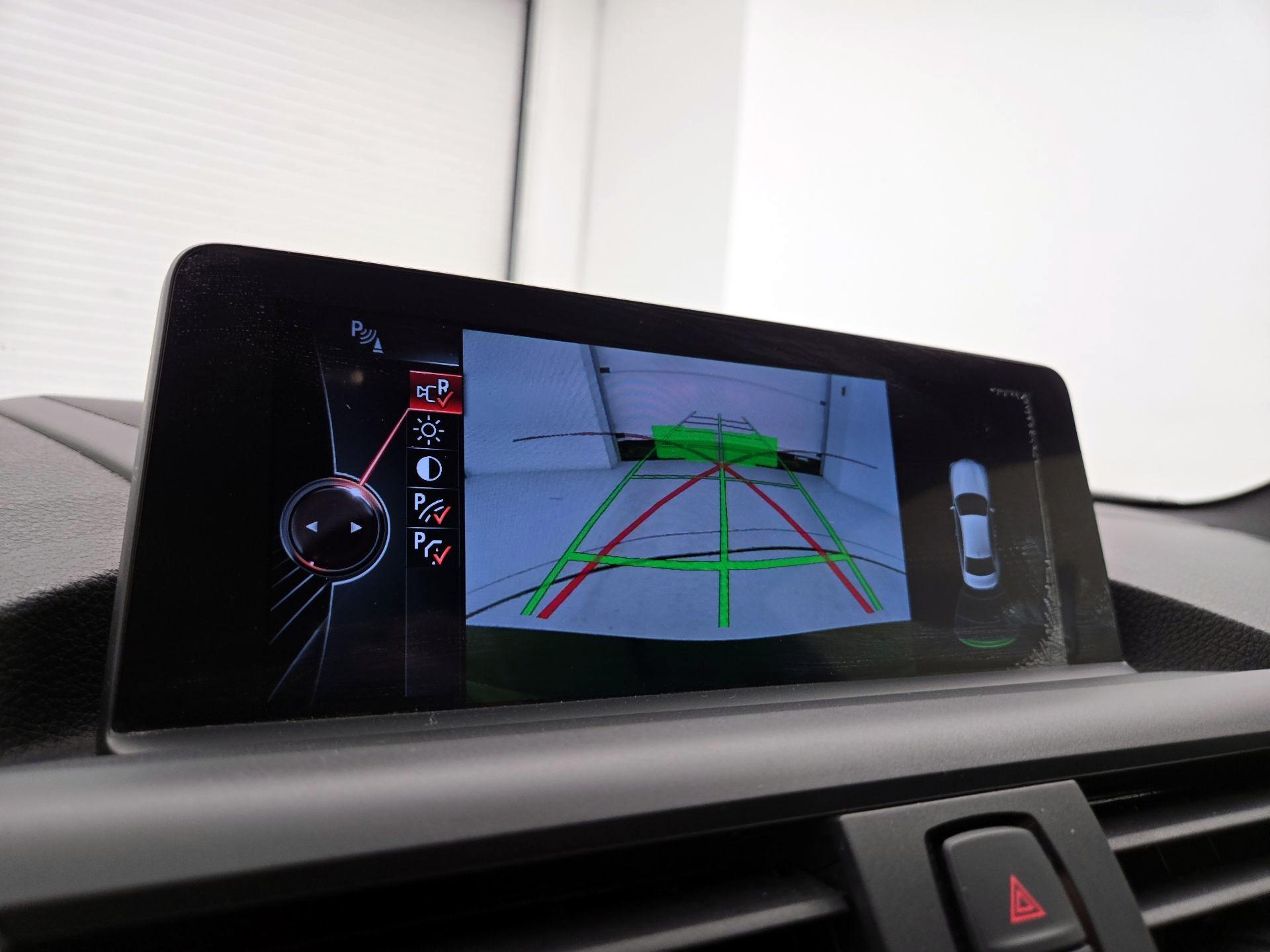 Thumbnail: 2016 BMW M2 - 15