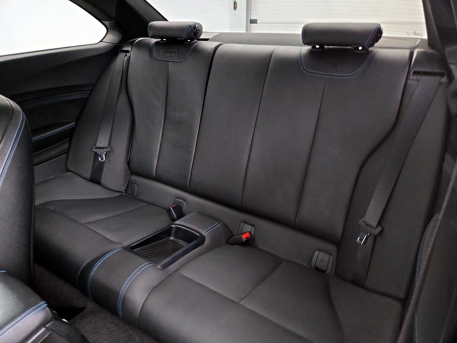 Thumbnail: 2016 BMW M2 - 20