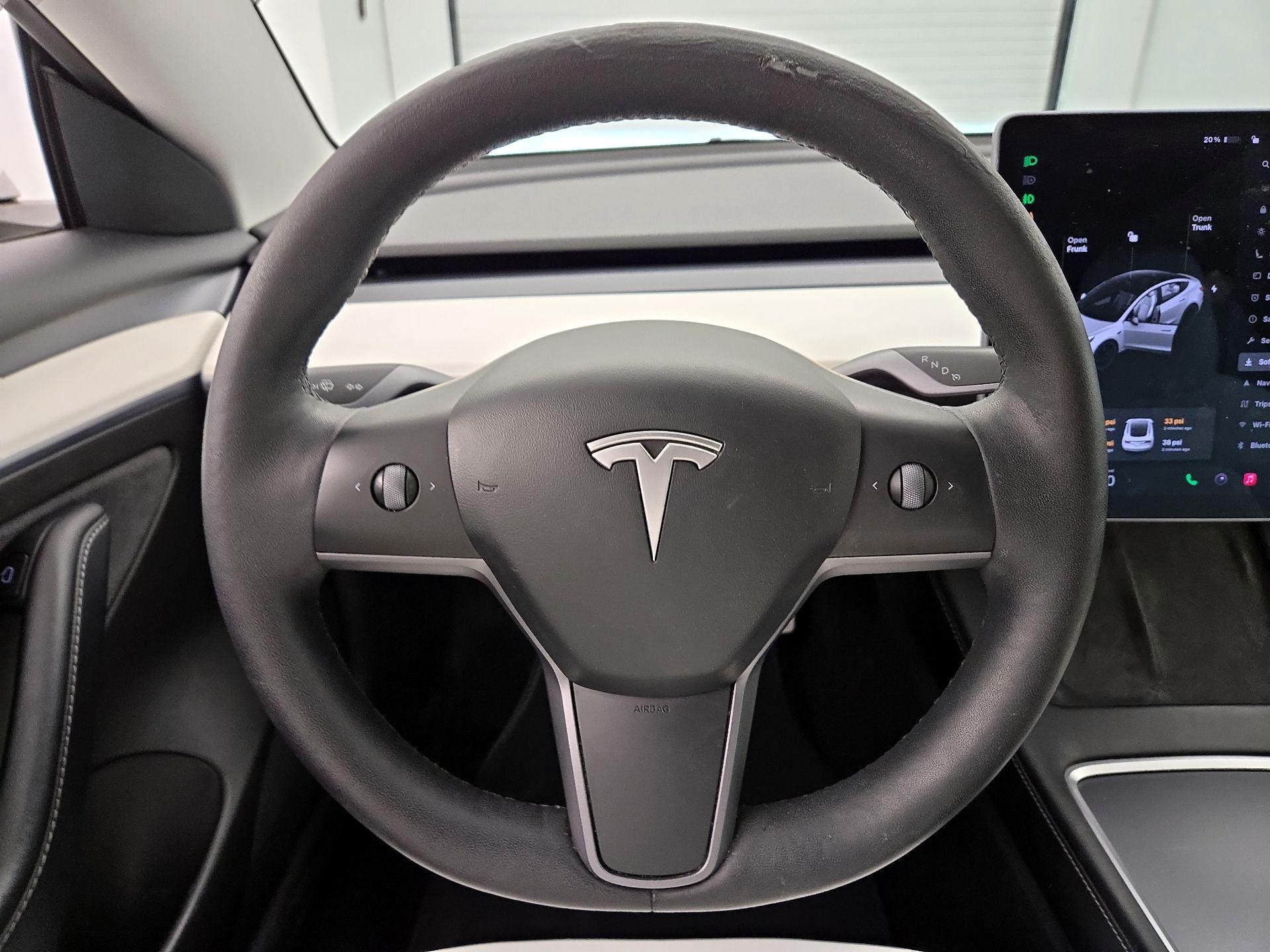 Thumbnail: 2022 Tesla Model 3 - 10