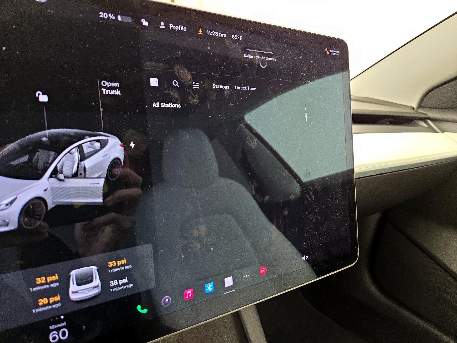Thumbnail: 2022 Tesla Model 3 - 15