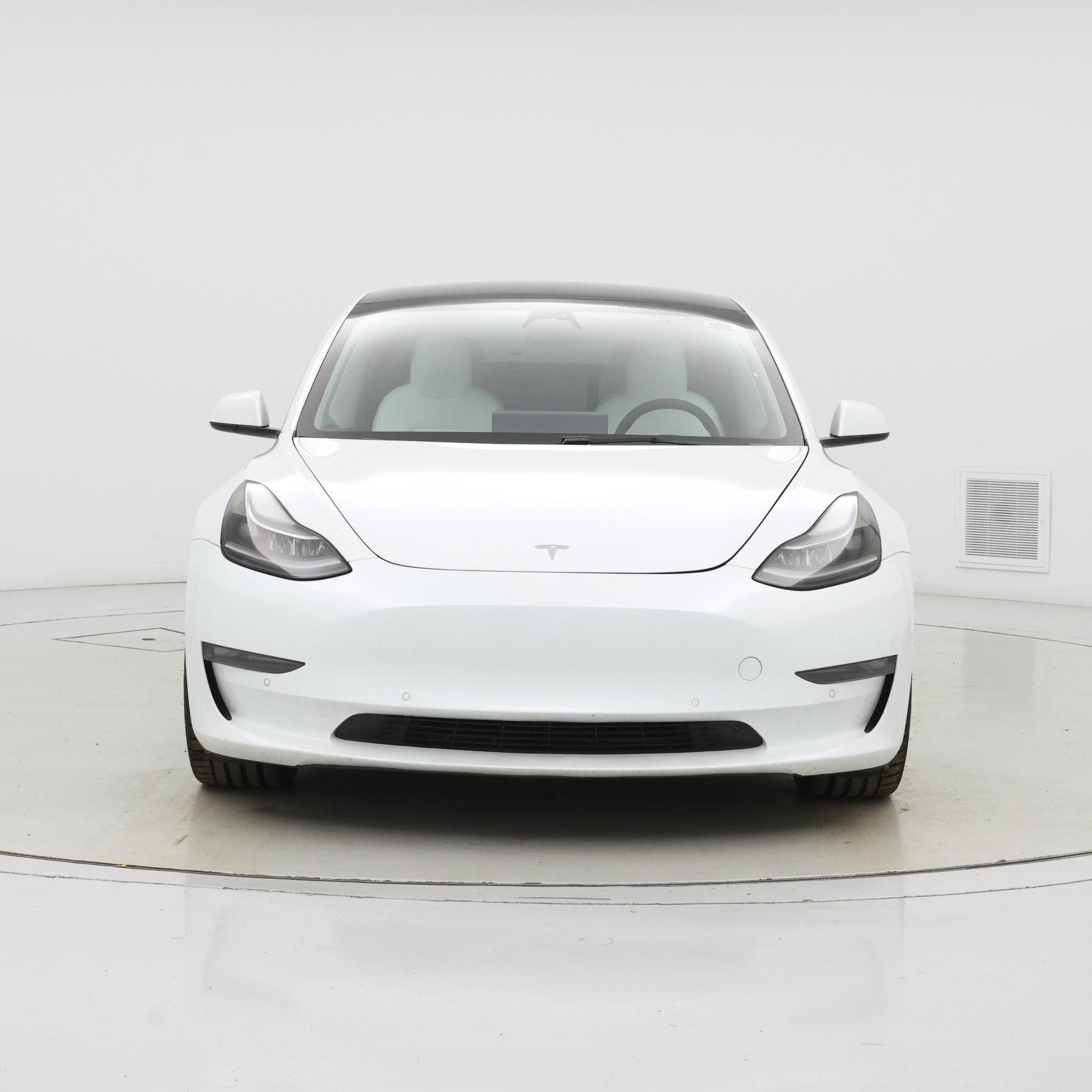 Thumbnail: 2022 Tesla Model 3 - 5