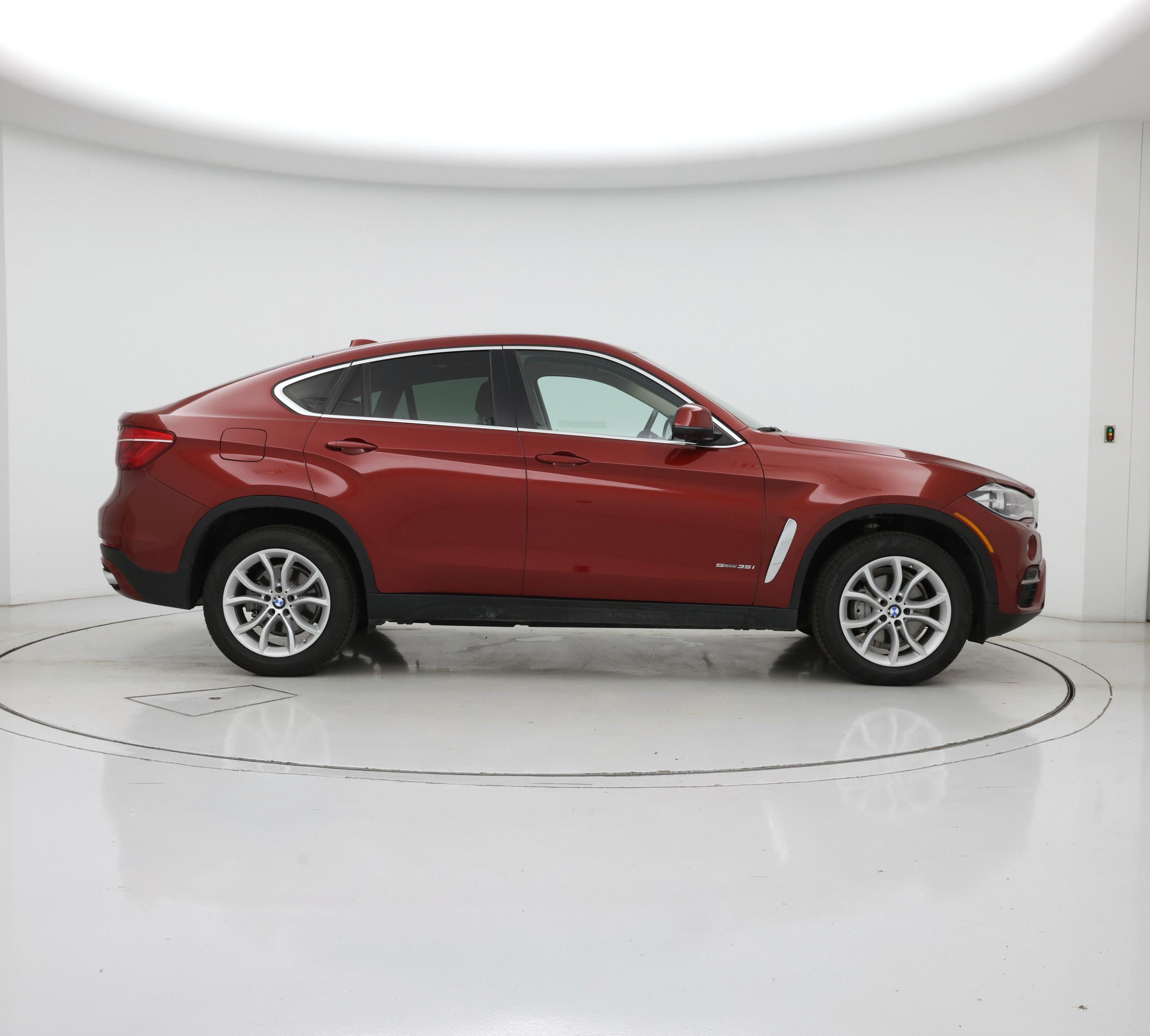 Thumbnail: 2015 BMW X6 - 7