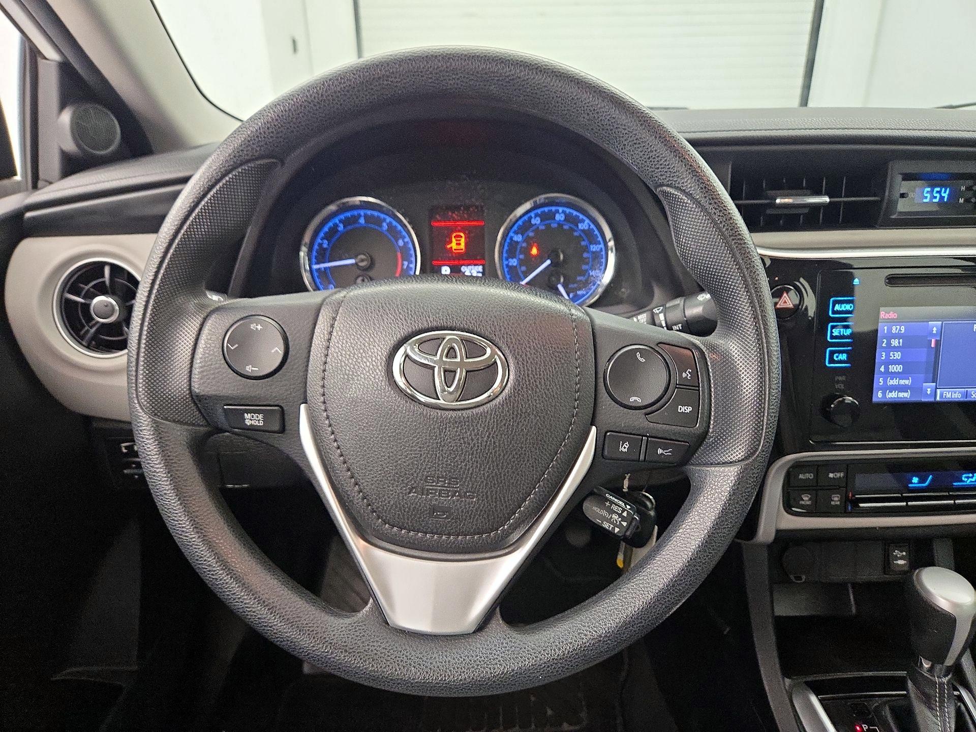 Thumbnail: 2018 Toyota Corolla - 10